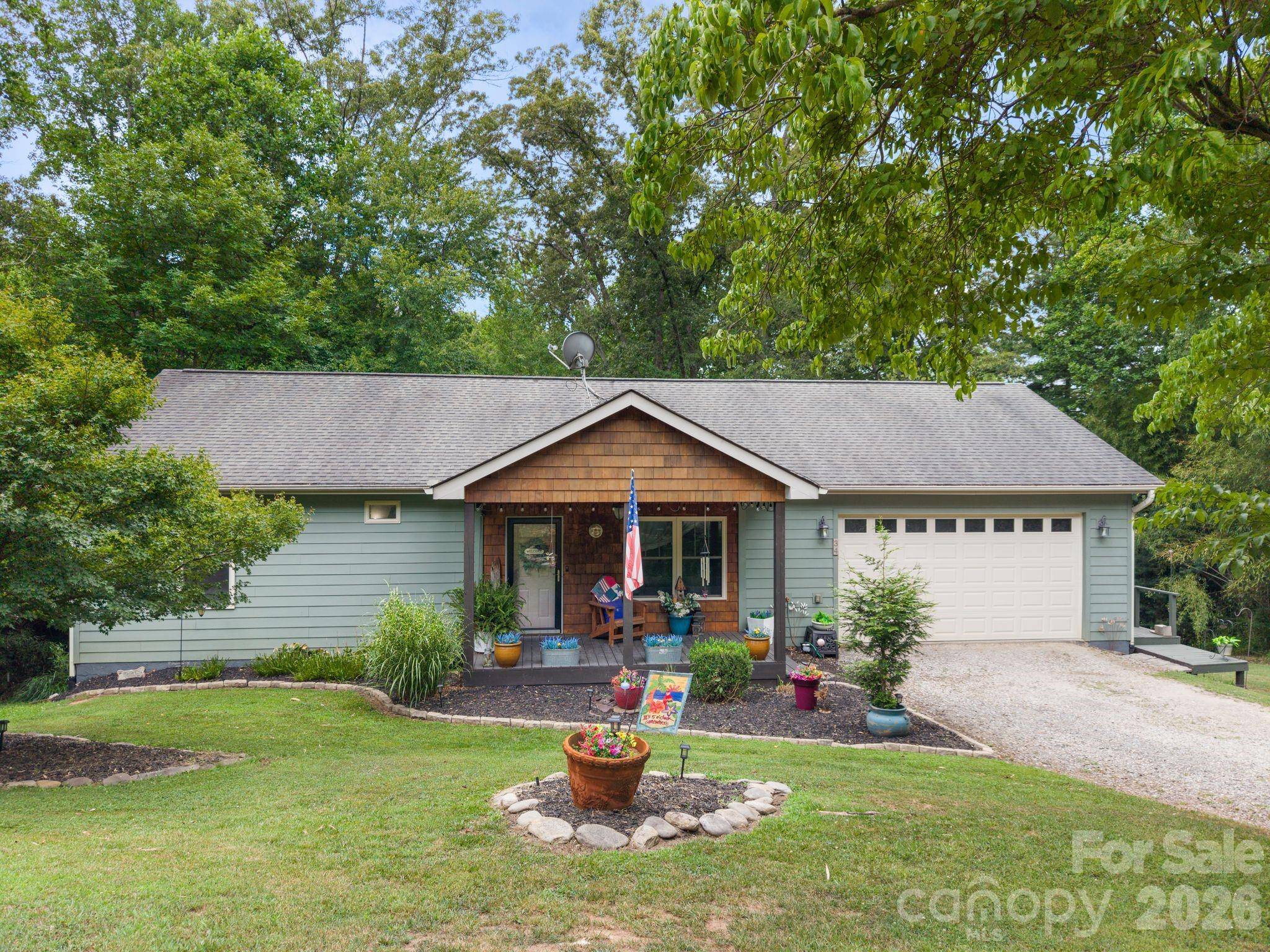 34 Grandview CT, Asheville, NC 28806