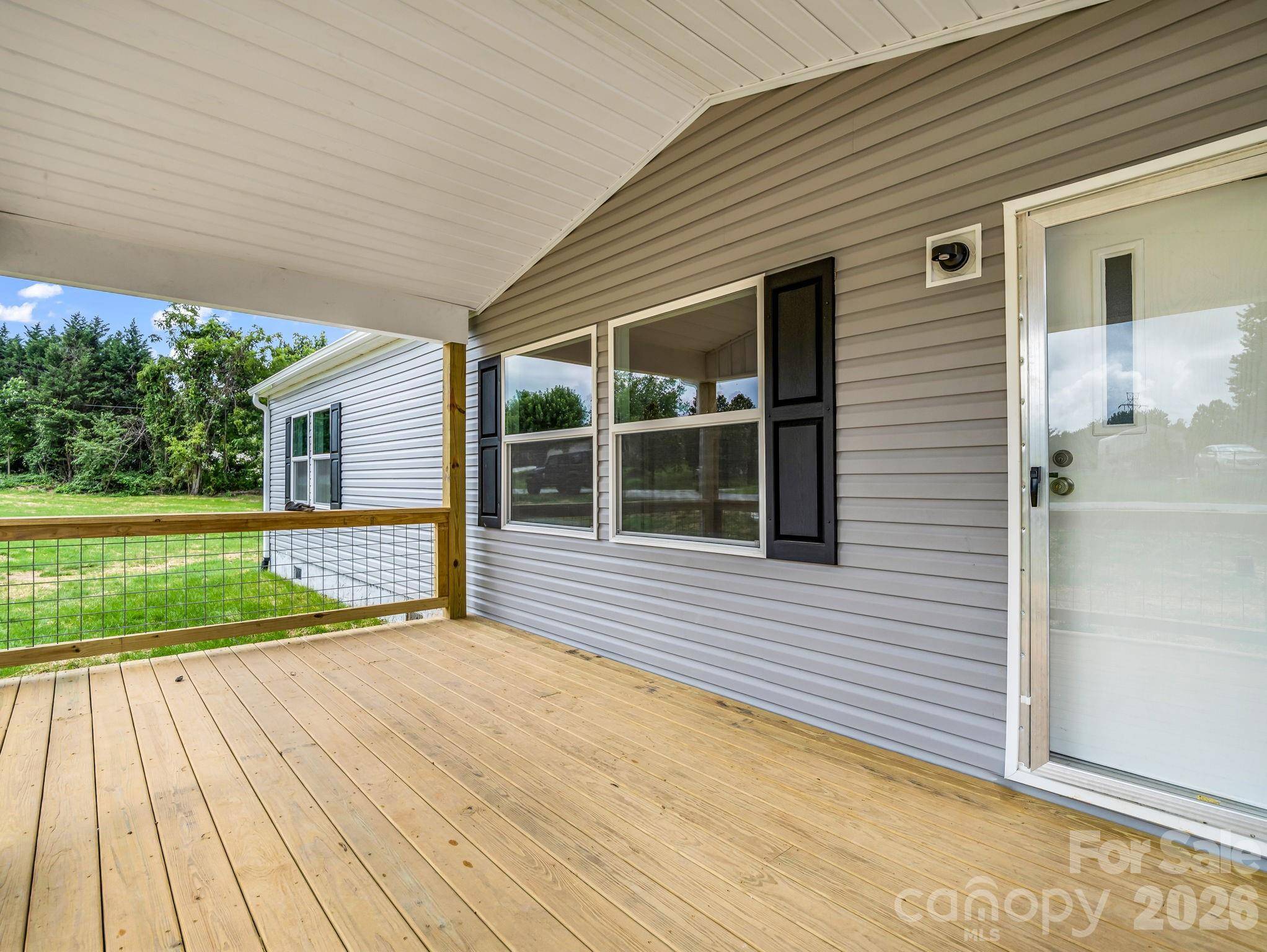 115 Maplewood Knoll DR, Flat Rock, NC 28726