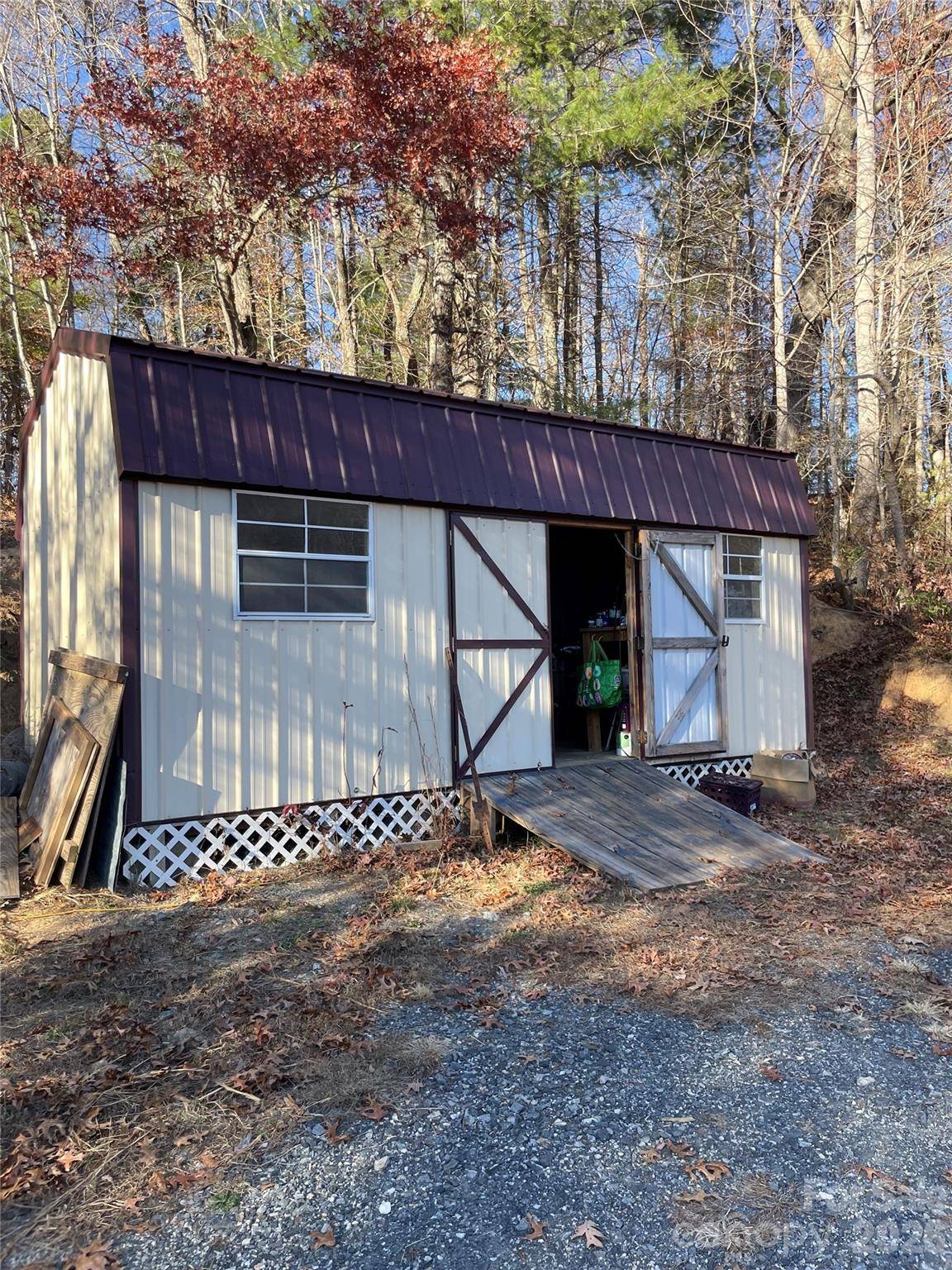 3265 Revere RD, Marshall, NC 28753