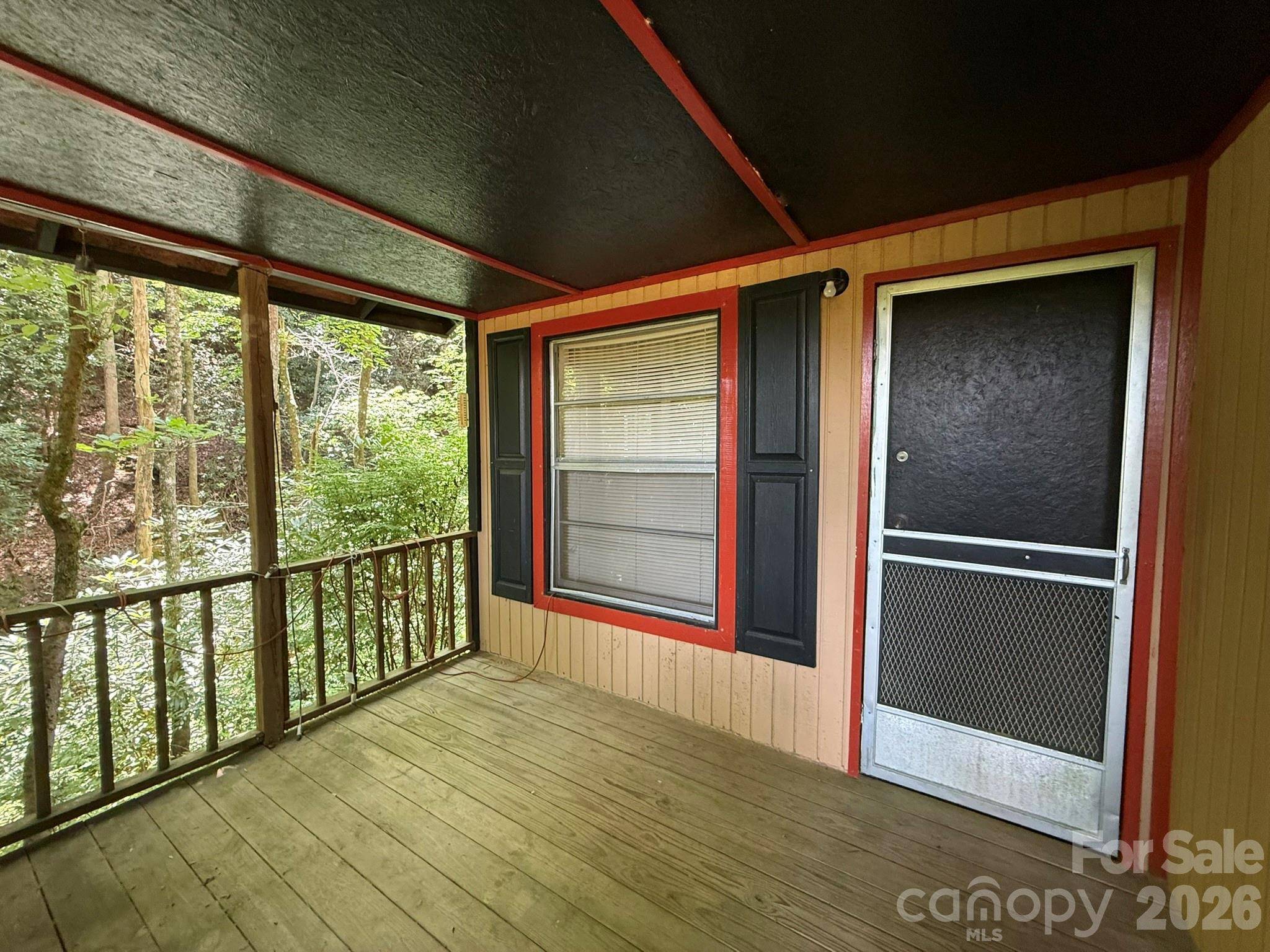 181 Lyman LN, Rosman, NC 28772