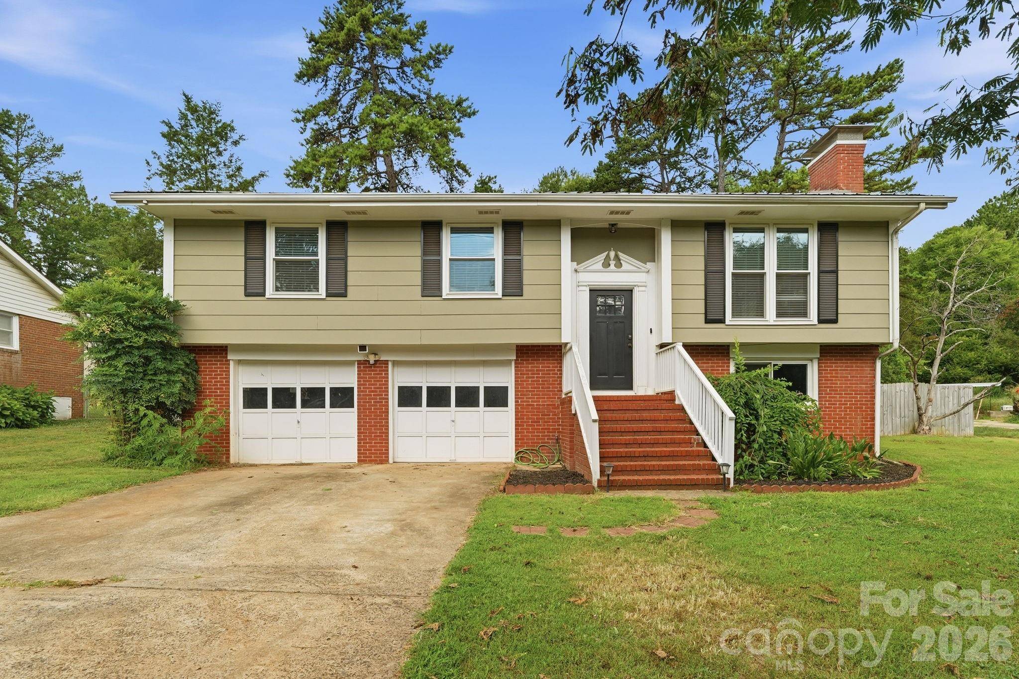 2080 South Point RD, Belmont, NC 28012
