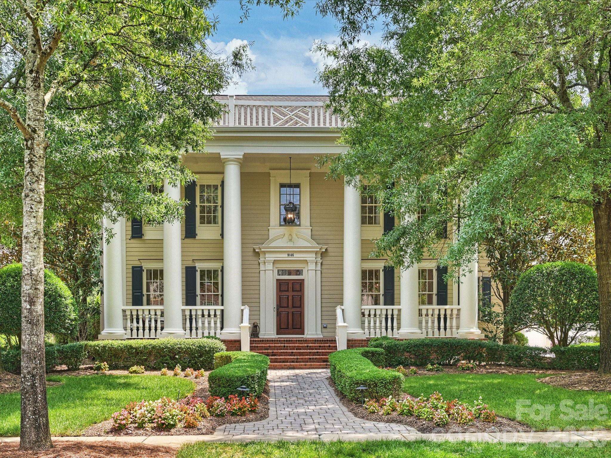9146 Heydon Hall CIR, Charlotte, NC 28210