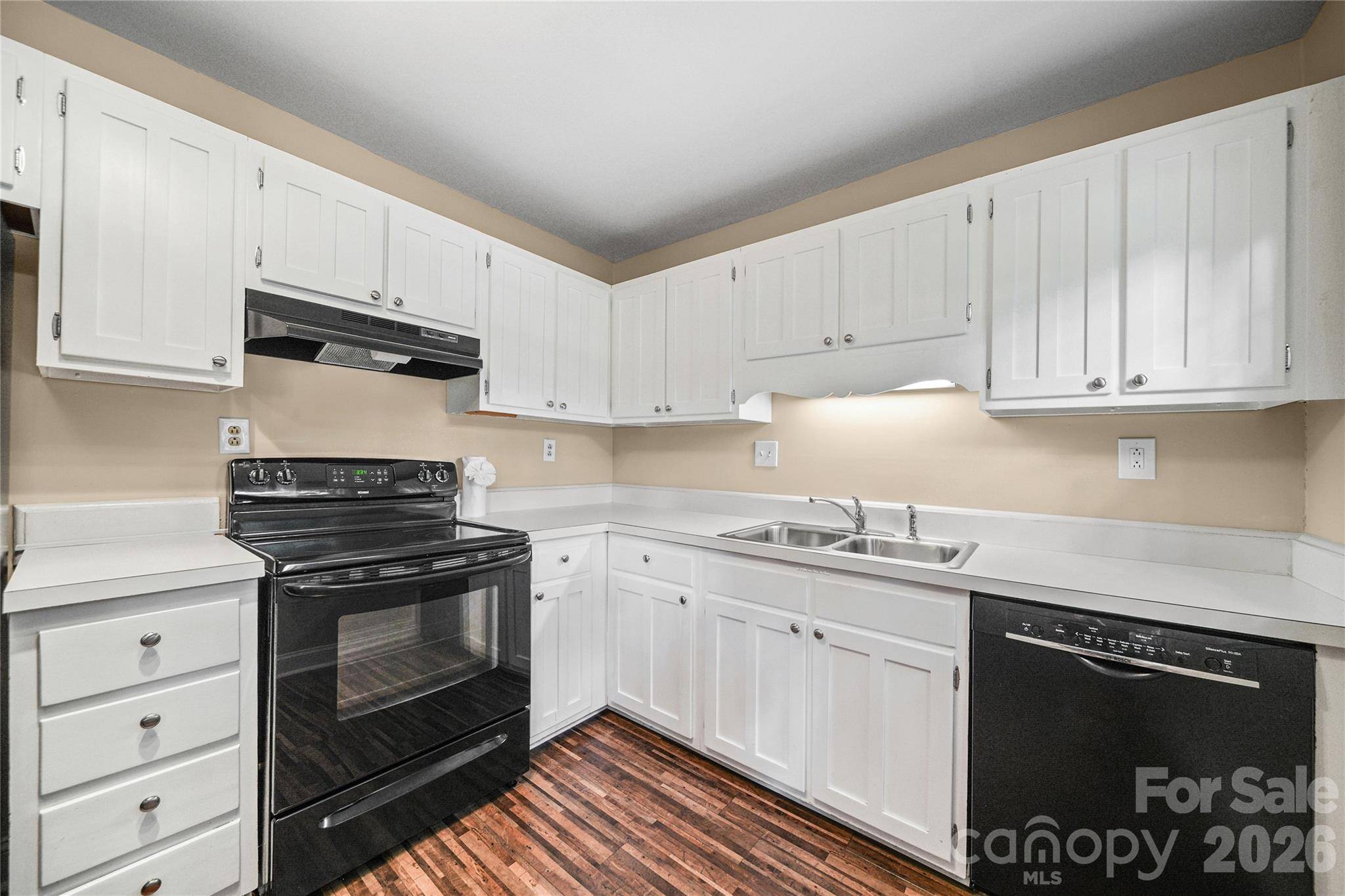 1801 Pewsbury RD, Charlotte, NC 28210