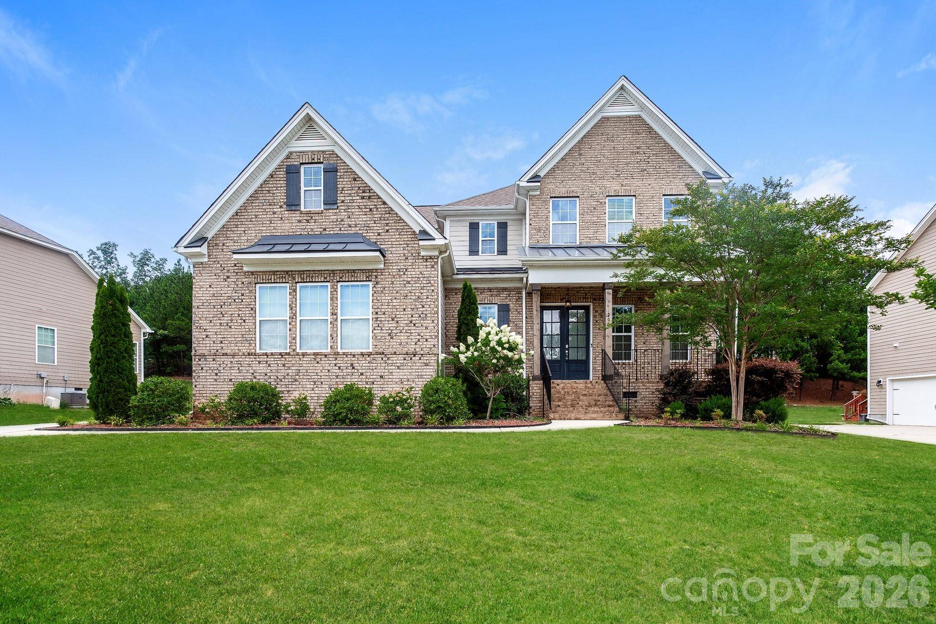 205 N Centurion LN, Mount Holly, NC 28120