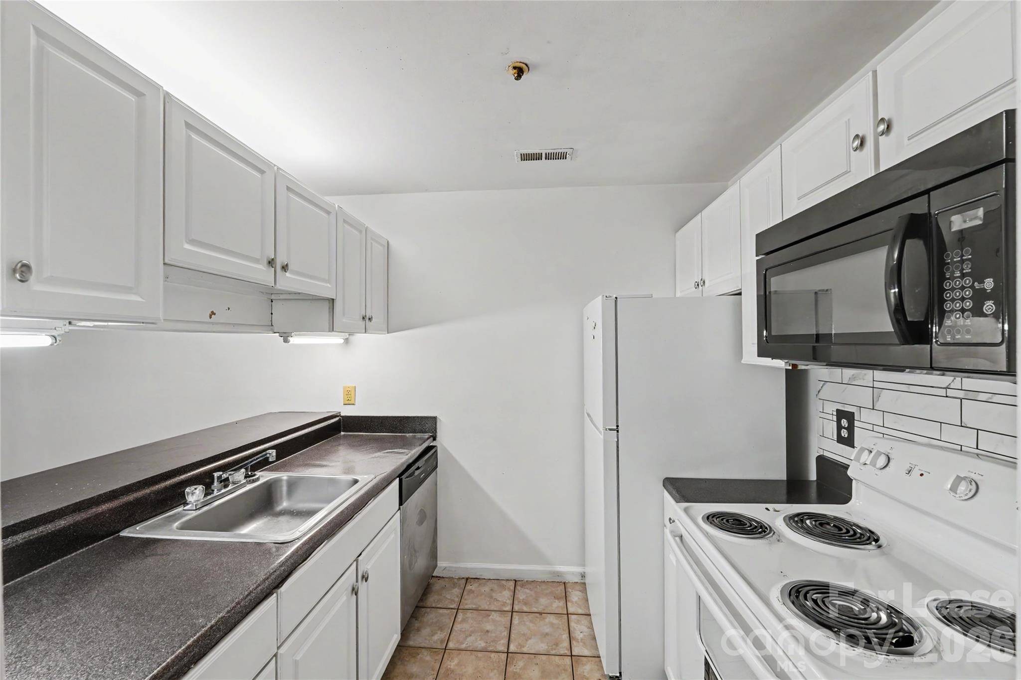 9535 University Terrace DR #B, Charlotte, NC 28262