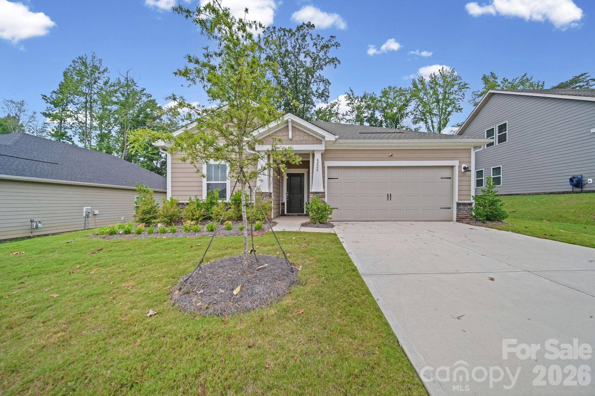 6220 Barcelona WAY, Charlotte, NC 28214