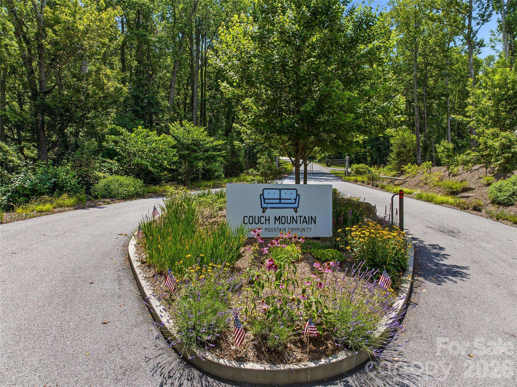 58 Mountain Grove LN, Fletcher, NC 28732