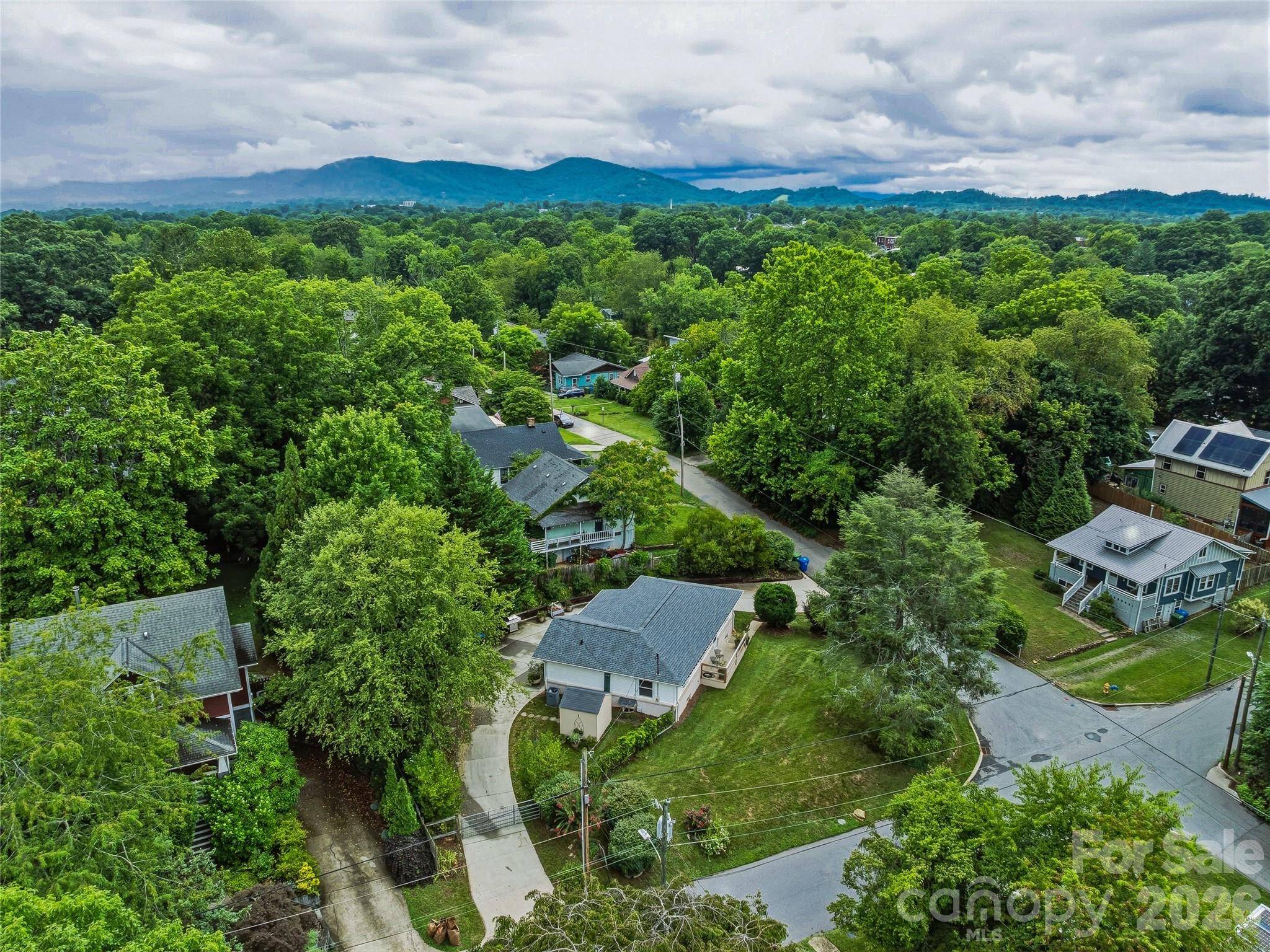 57 Langwell AVE, Asheville, NC 28806