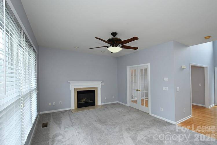 10402 Friarsgate RD, Huntersville, NC 28078