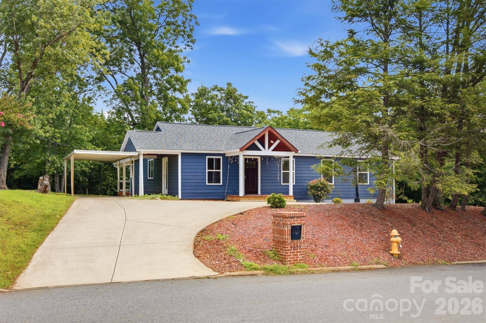 1515 Berkley ST SW, Lenoir, NC 28645