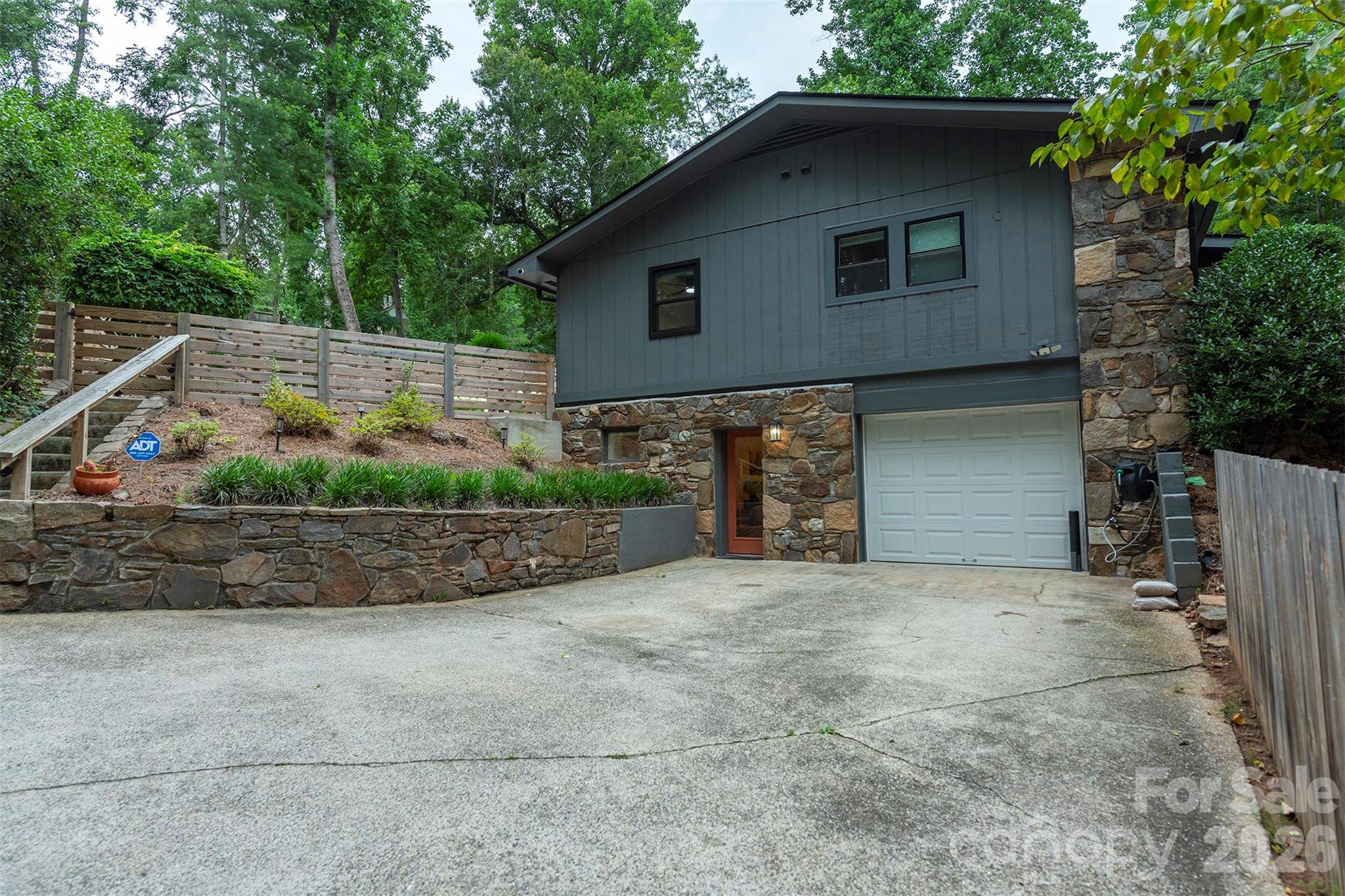 53 Vanderbilt TER, Asheville, NC 28806