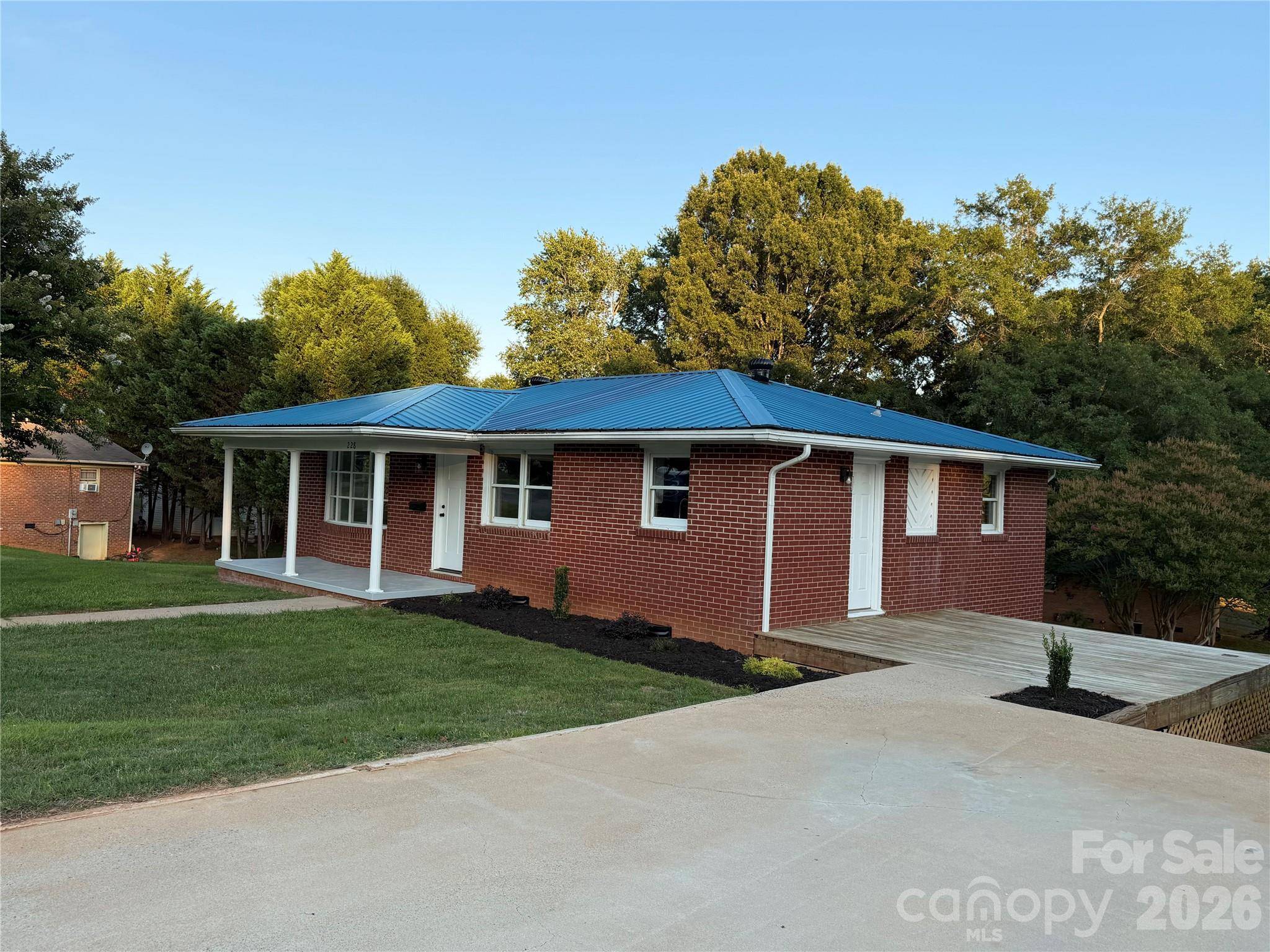 228 Roberson RD, Forest City, NC 28043