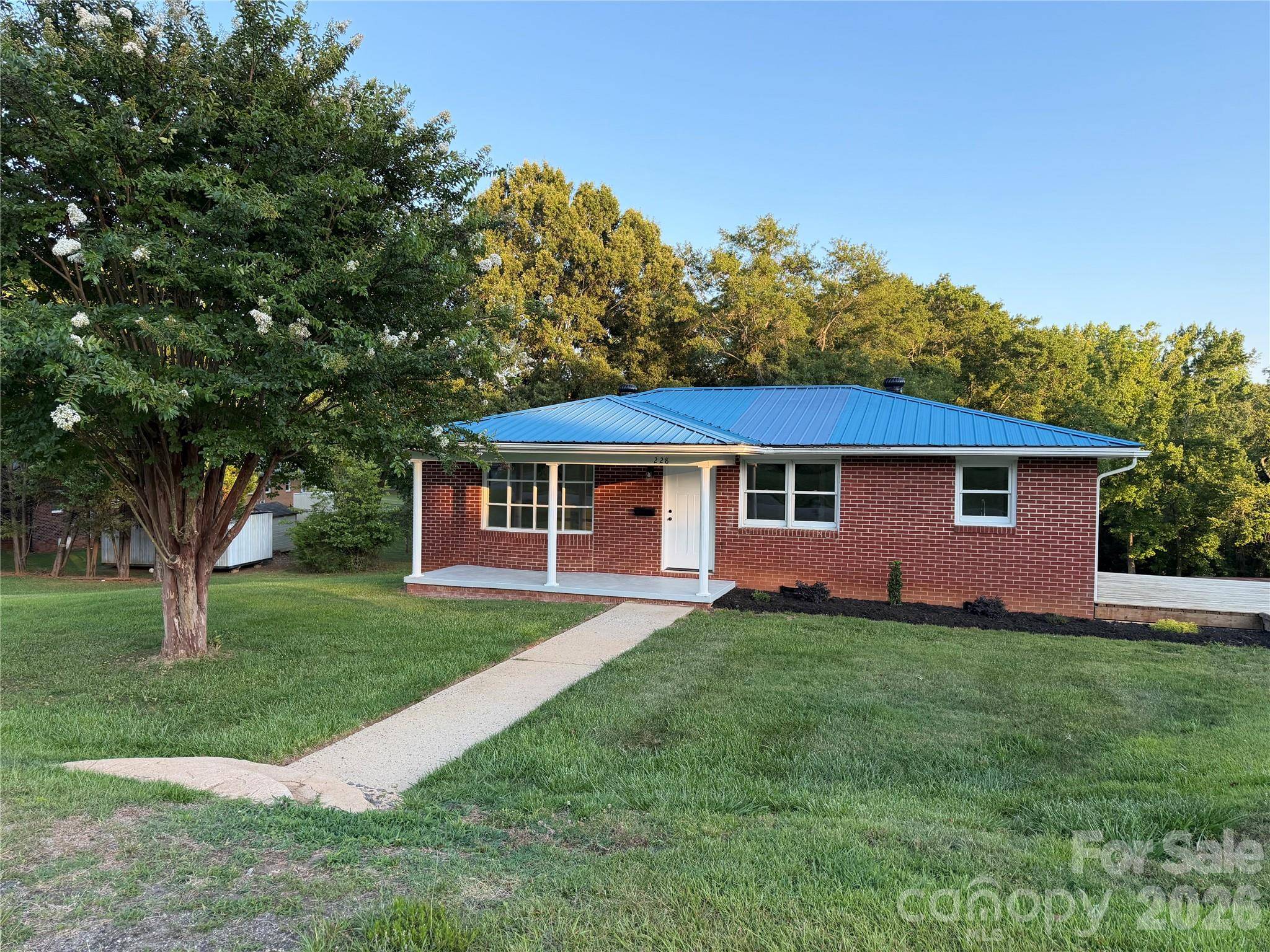 228 Roberson RD, Forest City, NC 28043