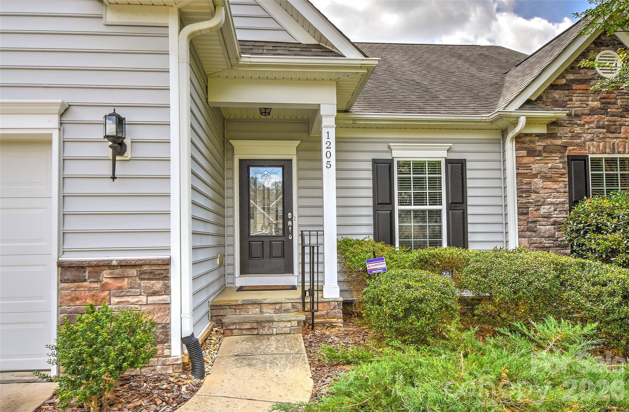 1205 Williamstown RD, Matthews, NC 28105
