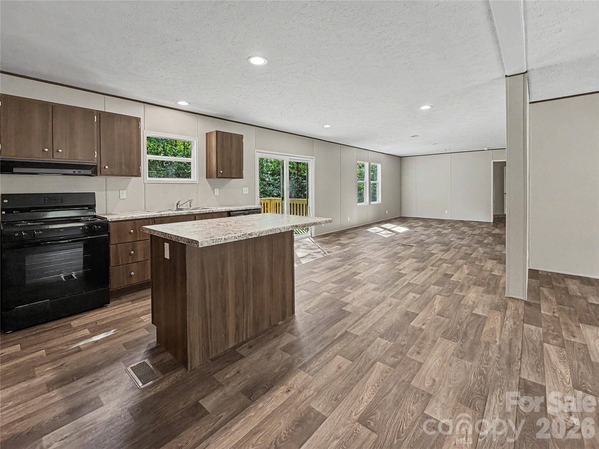 718 Hines RD, Mooresboro, NC 28114