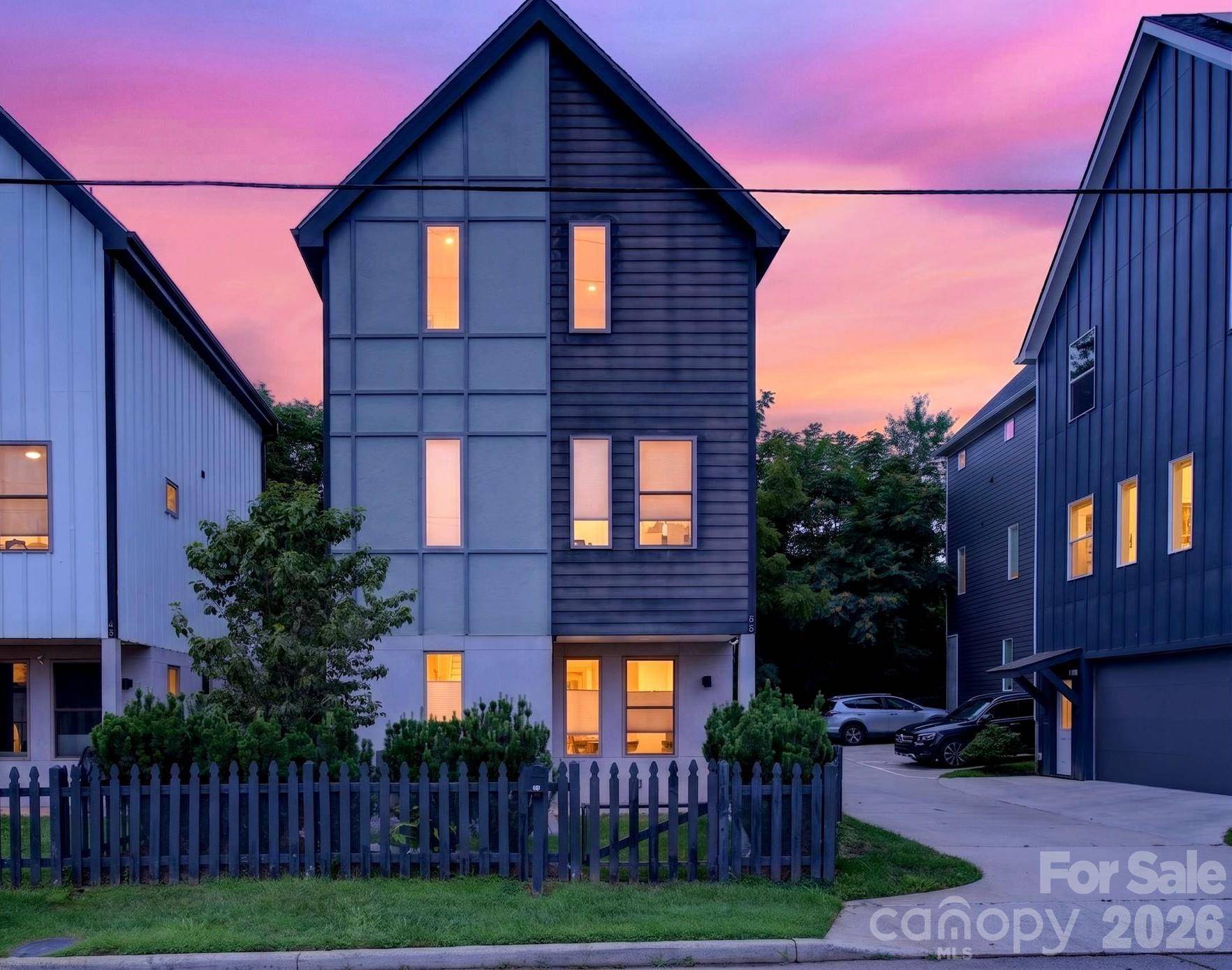 66 Burton ST, Asheville, NC 28806