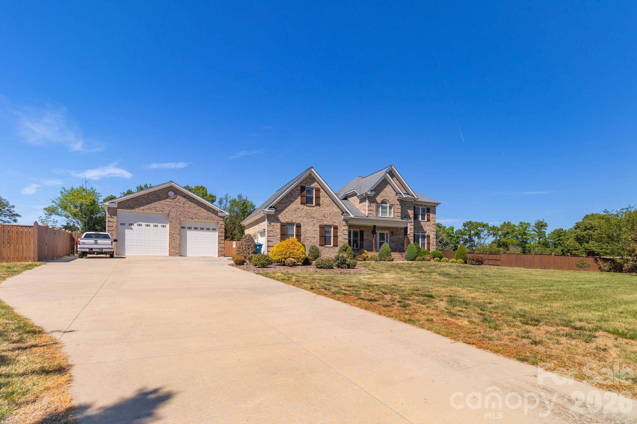8204 BrothersTwo RD, Colfax, NC 27235