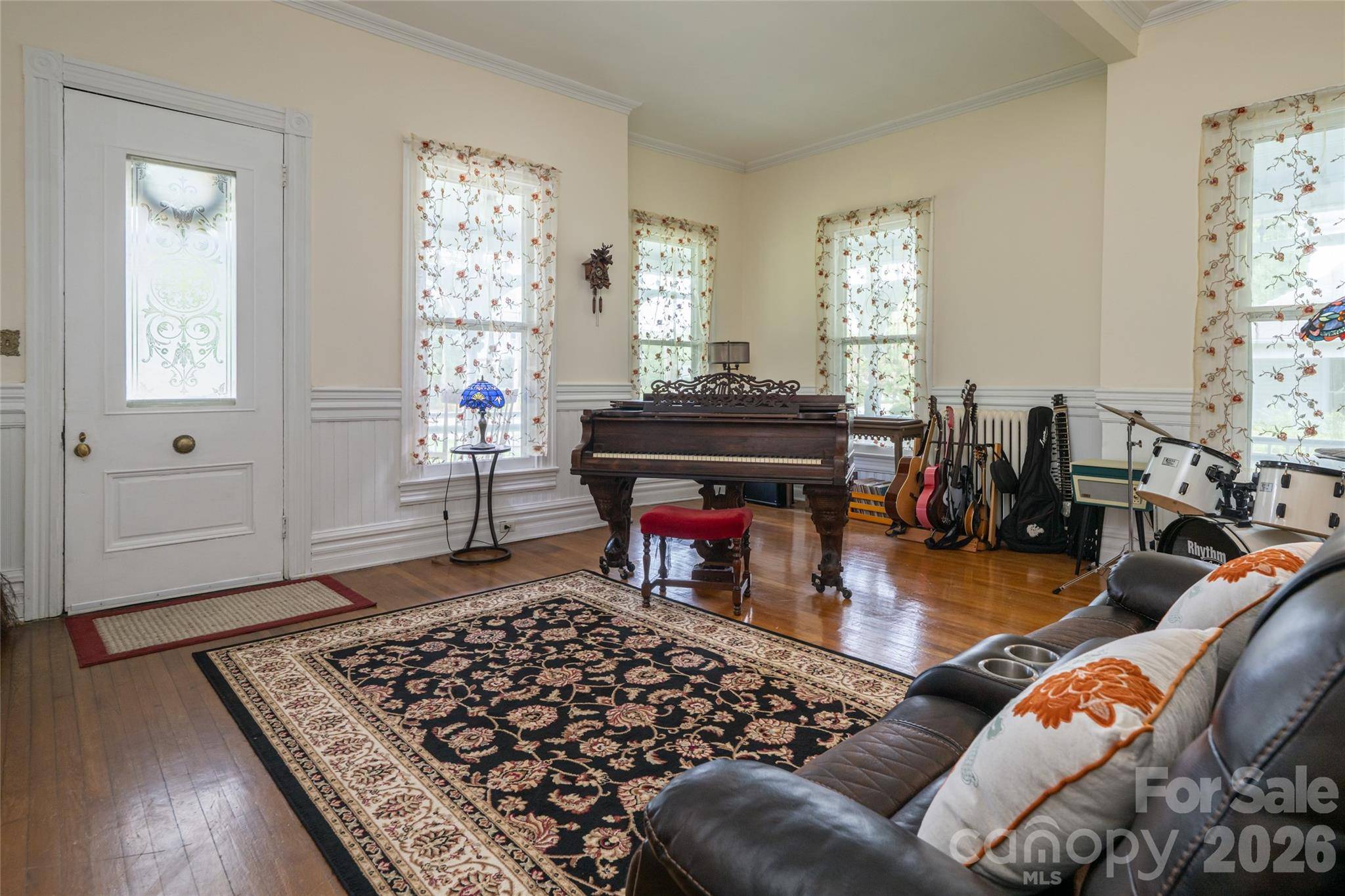 411 W Union ST, Morganton, NC 28655