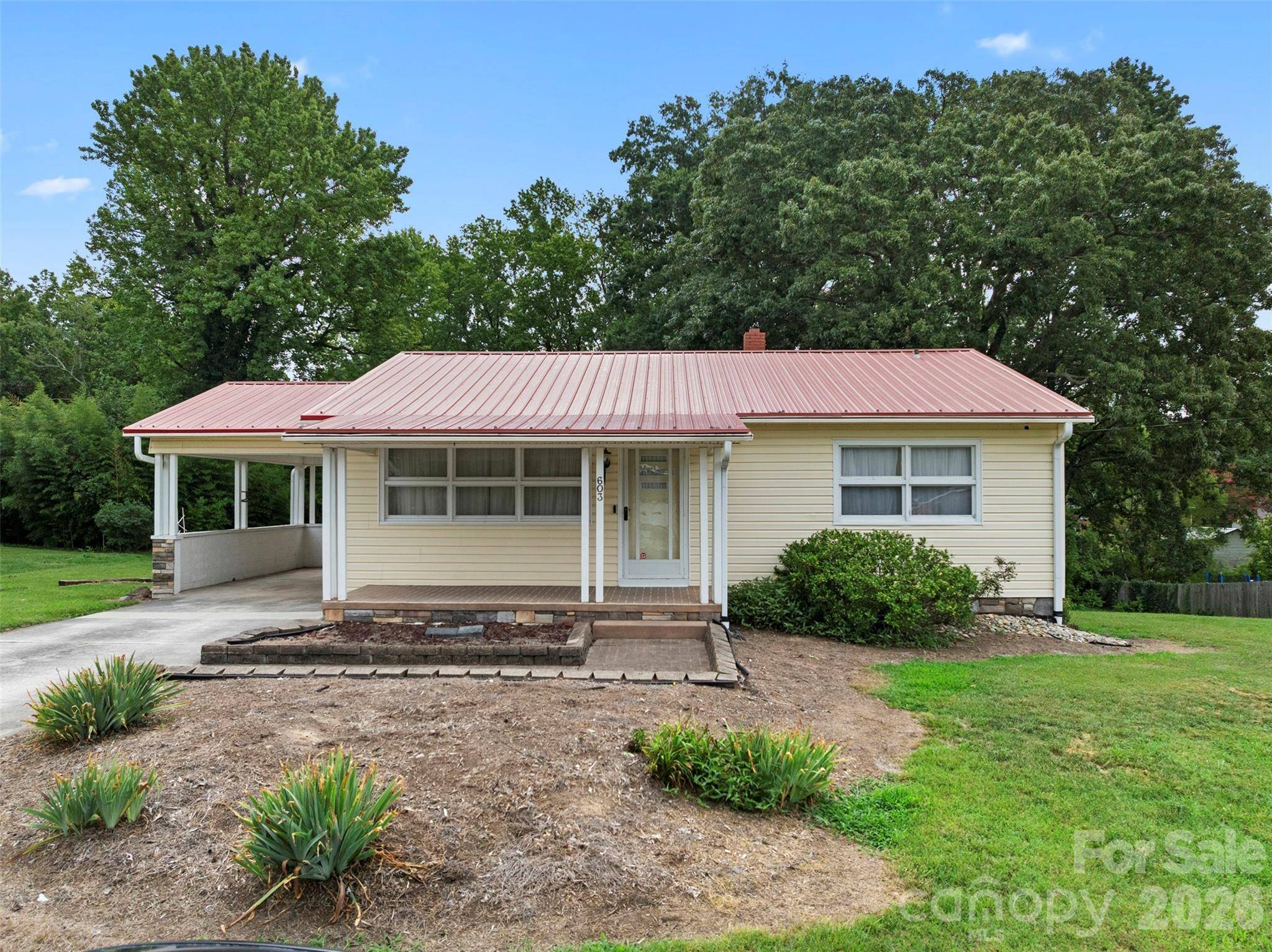 603 Duke ST, Thomasville, NC 27360