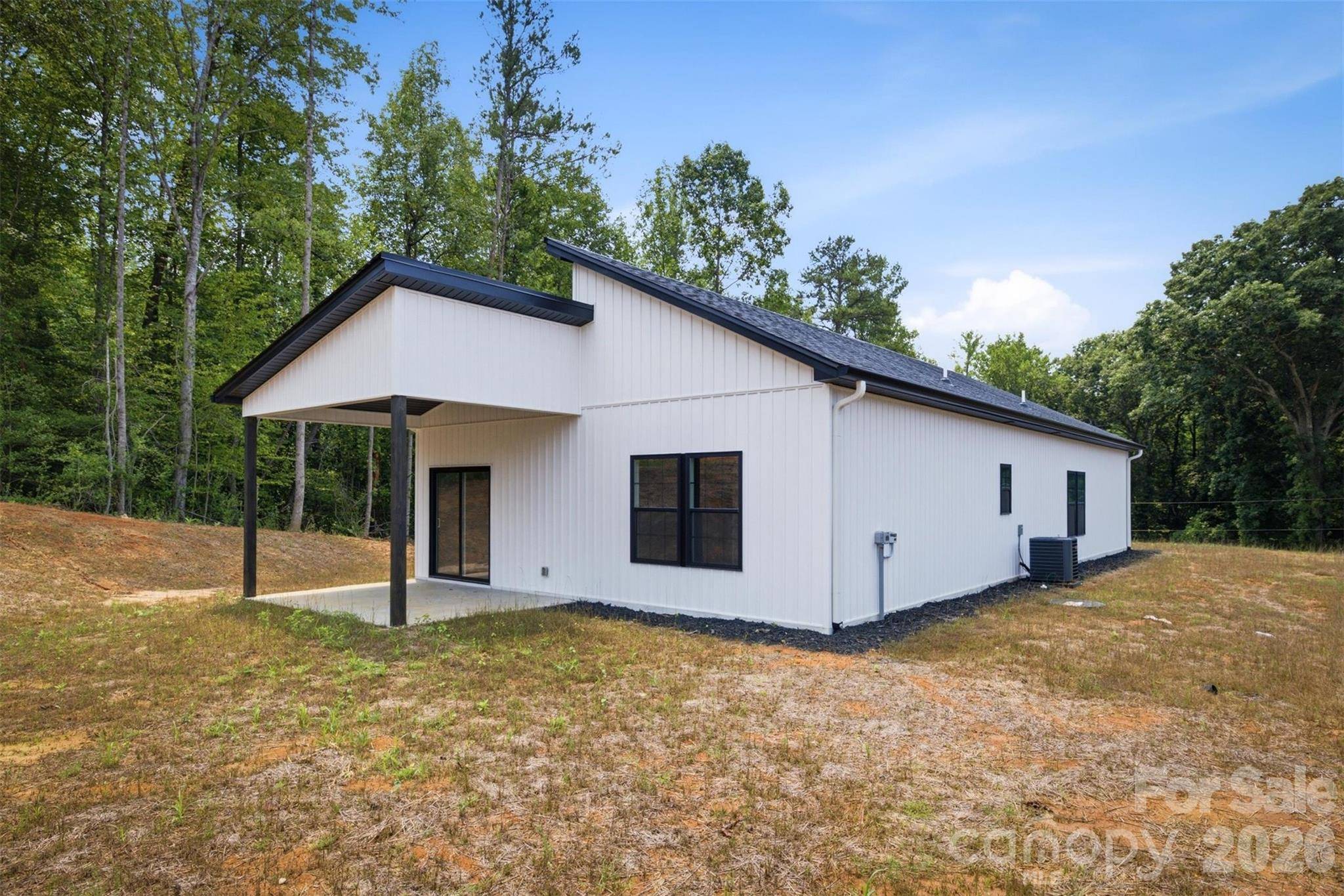 921 Overlook DR SW, Lenoir, NC 28645