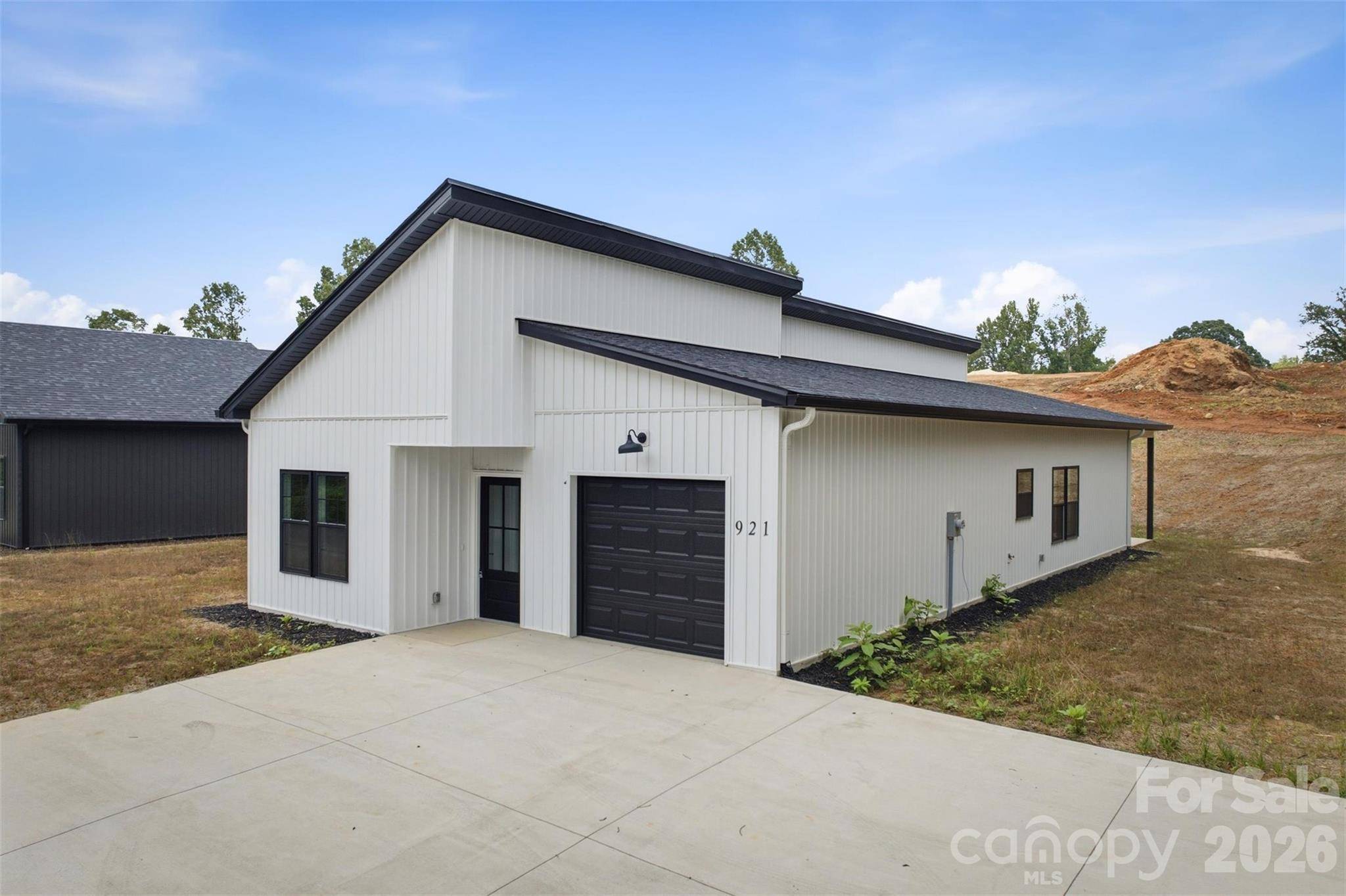 921 Overlook DR SW, Lenoir, NC 28645