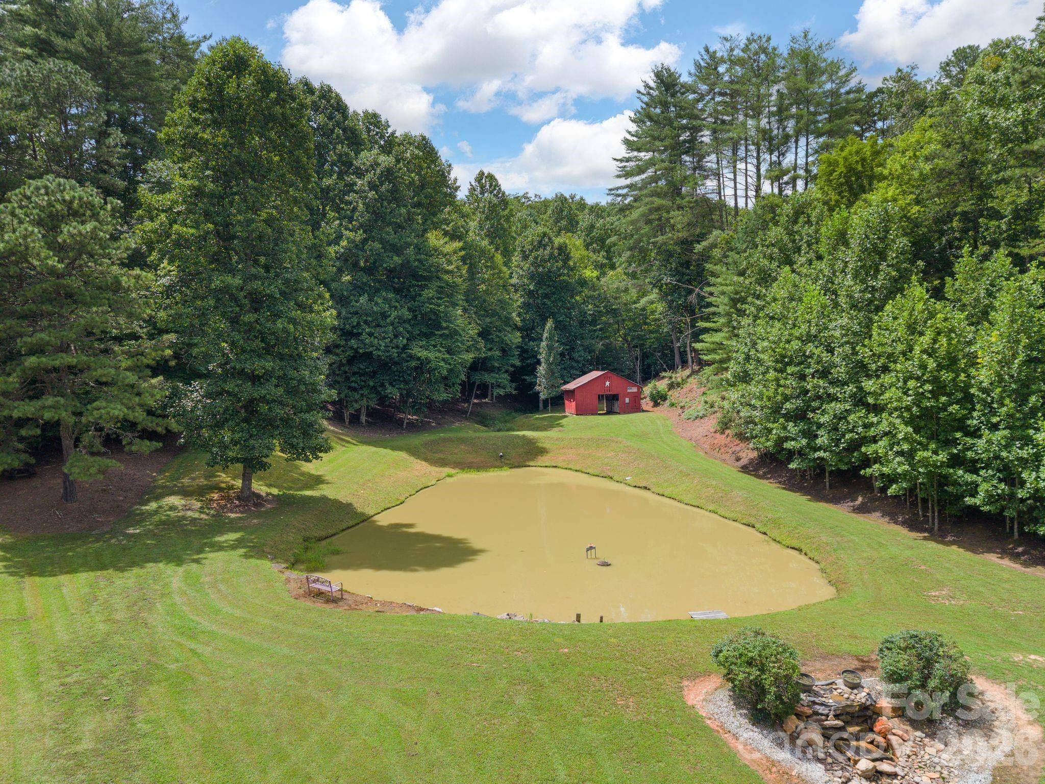 1408 Tellico RD, Franklin, NC 28734