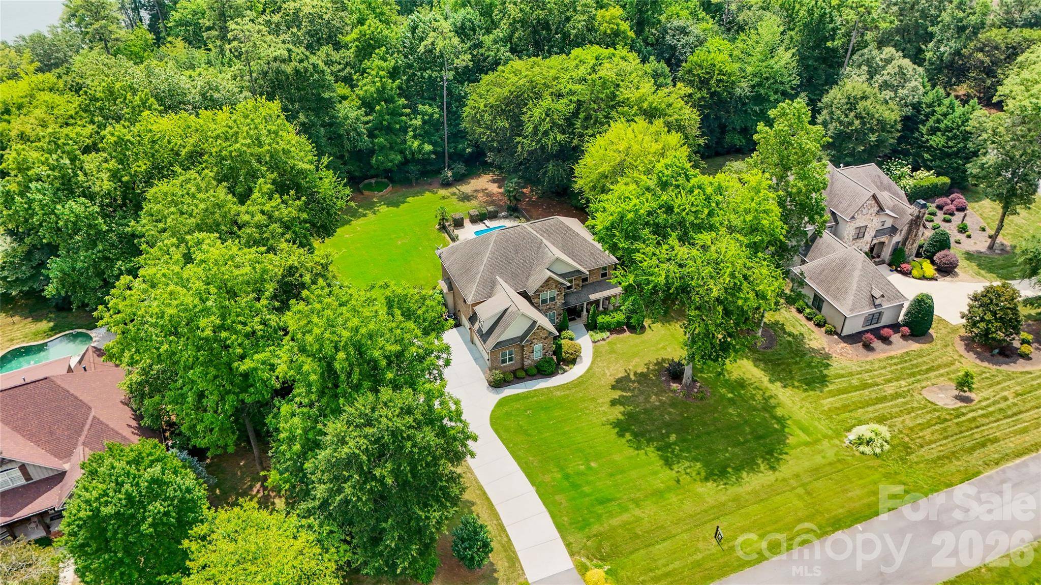 314 Stone Cliff LN, Lake Wylie, SC 29710