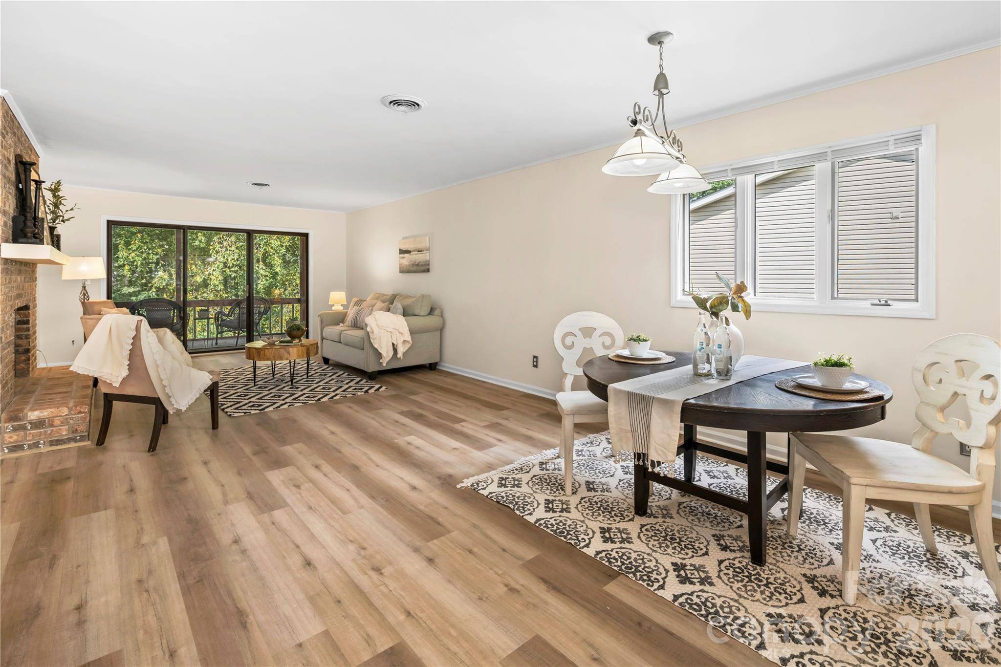 181 N Britton Creek CT, Hendersonville, NC 287891