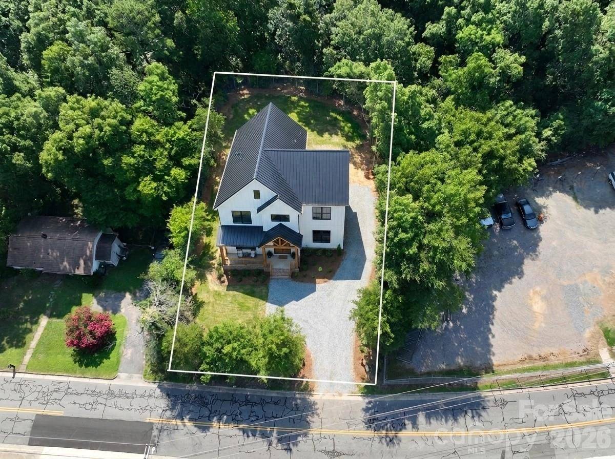 52 Palaside DR NE, Concord, NC 28025