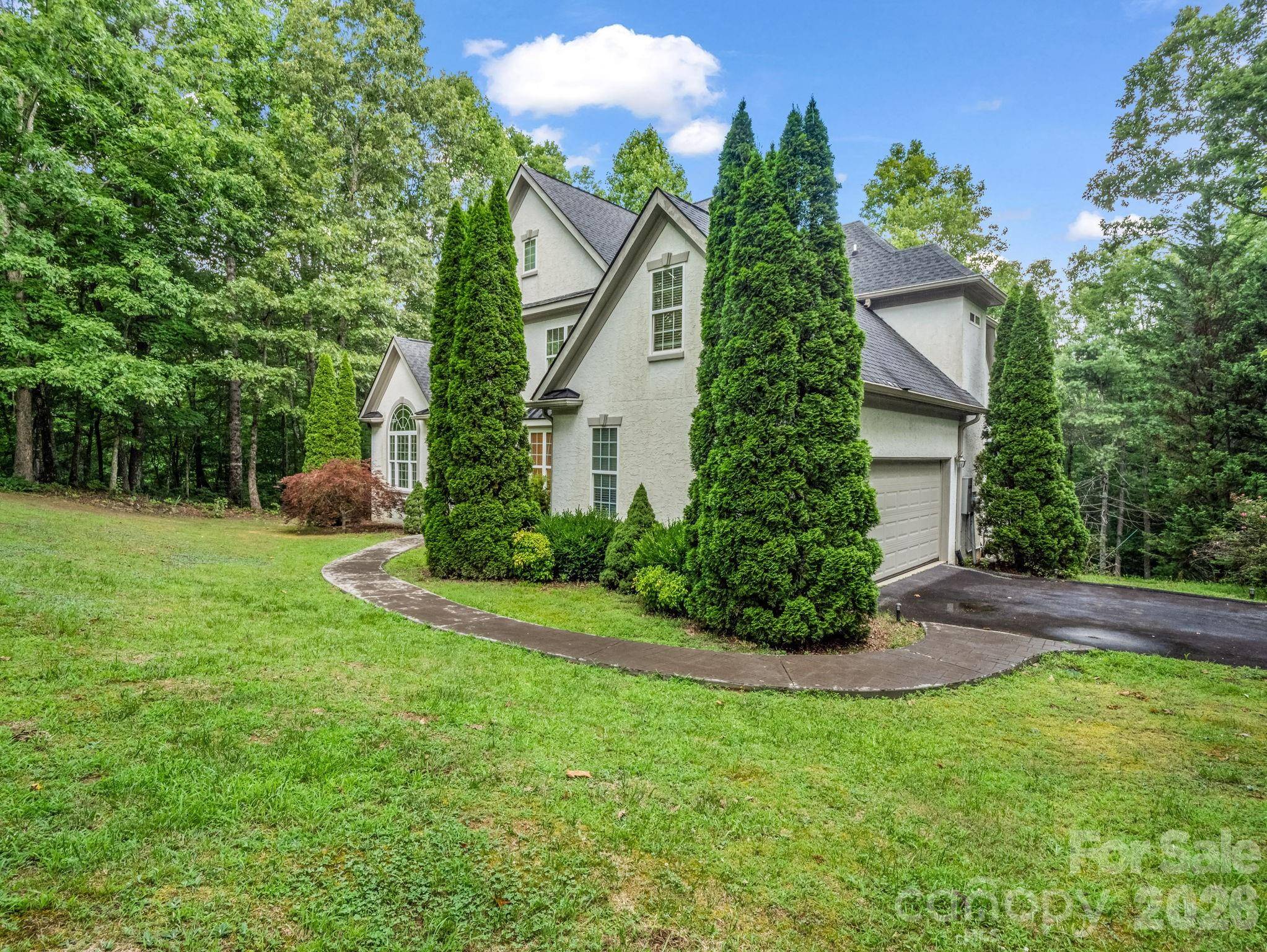 45 Brown Bear Ridge TRL, Zirconia, NC 28790