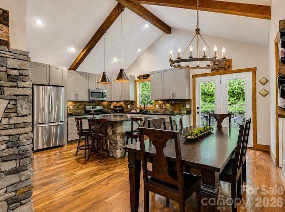 77 E Lake Dr East Lake DR #18, Fairview, NC 28730