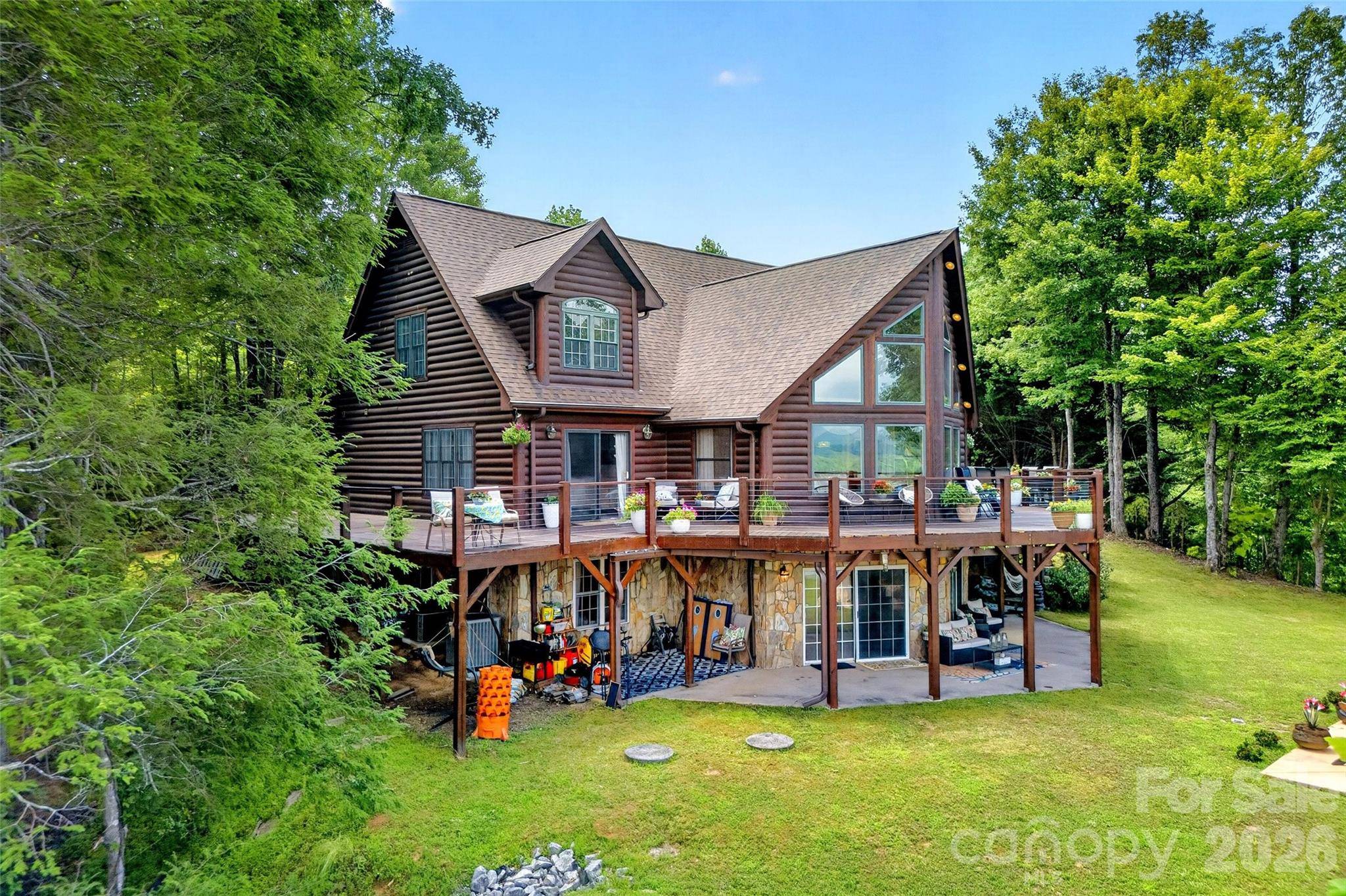 108 High Lake DR, Nebo, NC 28761