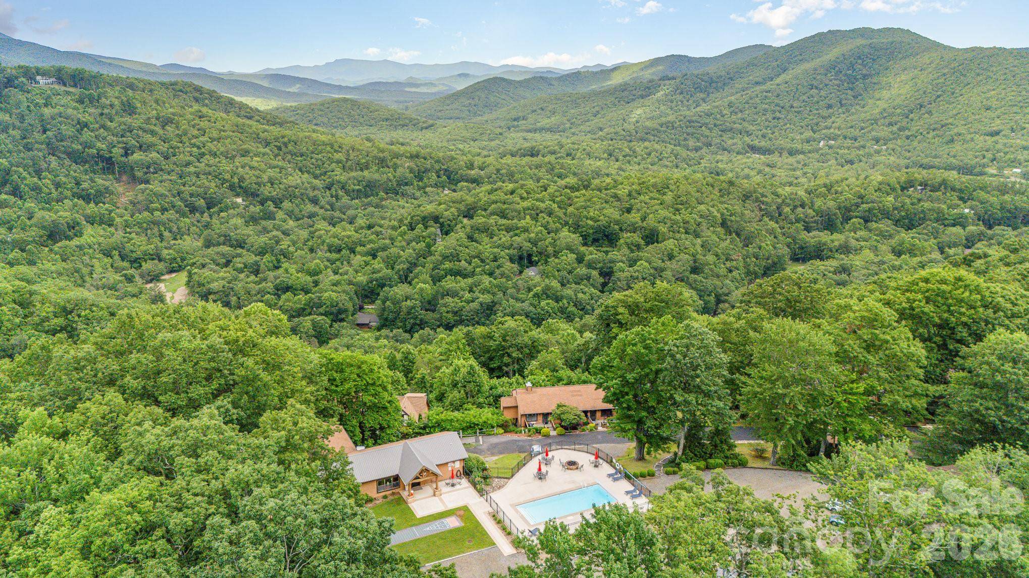 508 Over Look DR #2, Burnsville, NC 28714