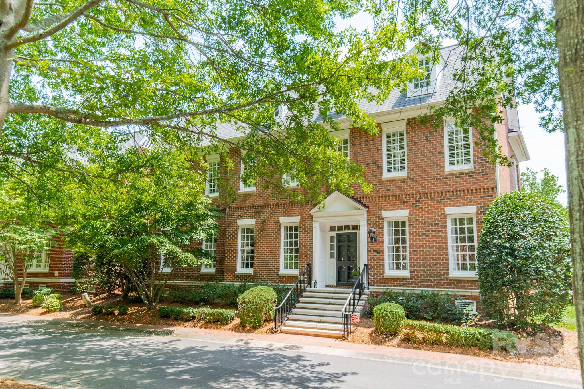 5110 Oxford Crescent CT, Charlotte, NC 28226