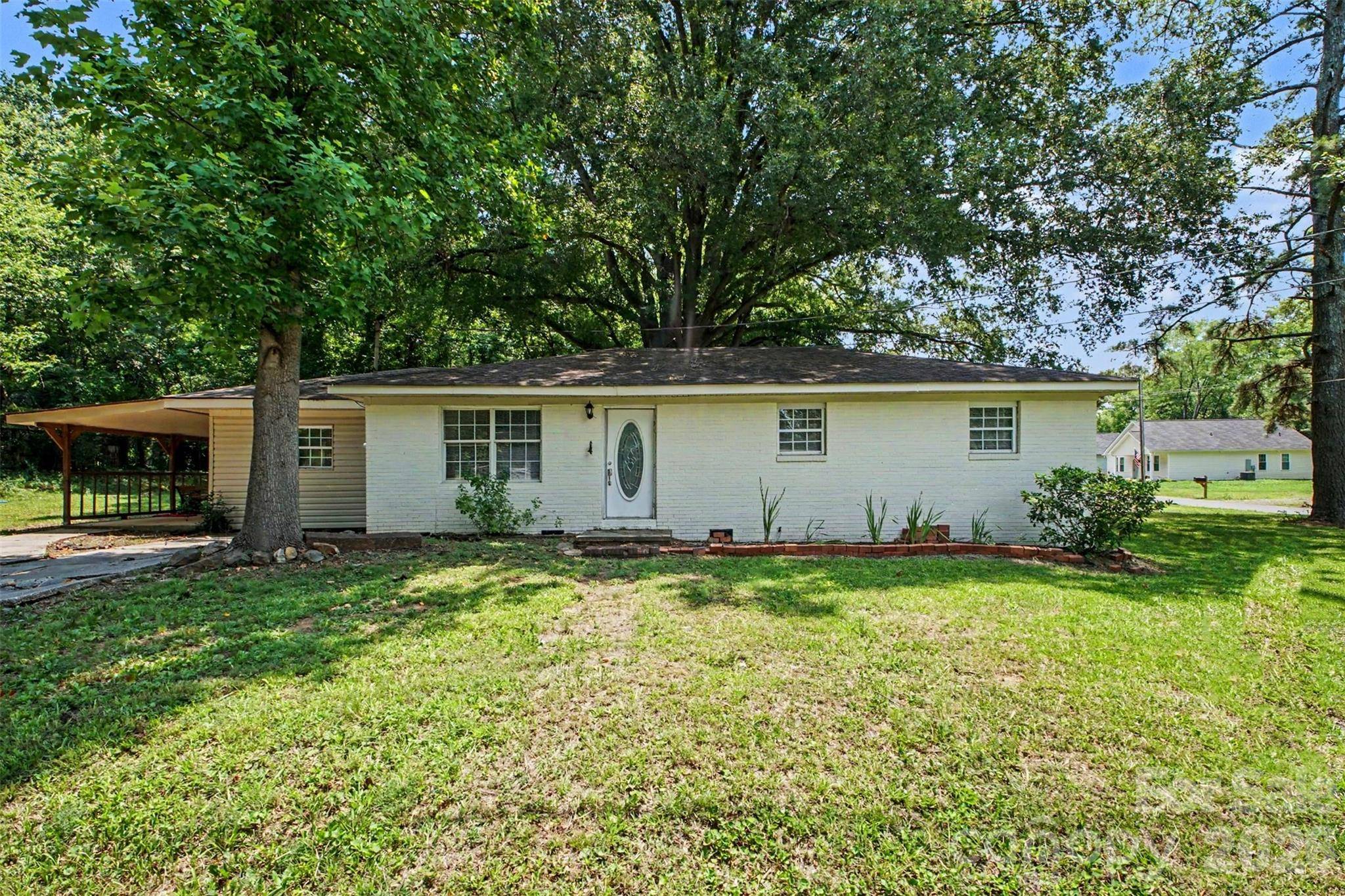 151 Central AVE, Norwood, NC 28128