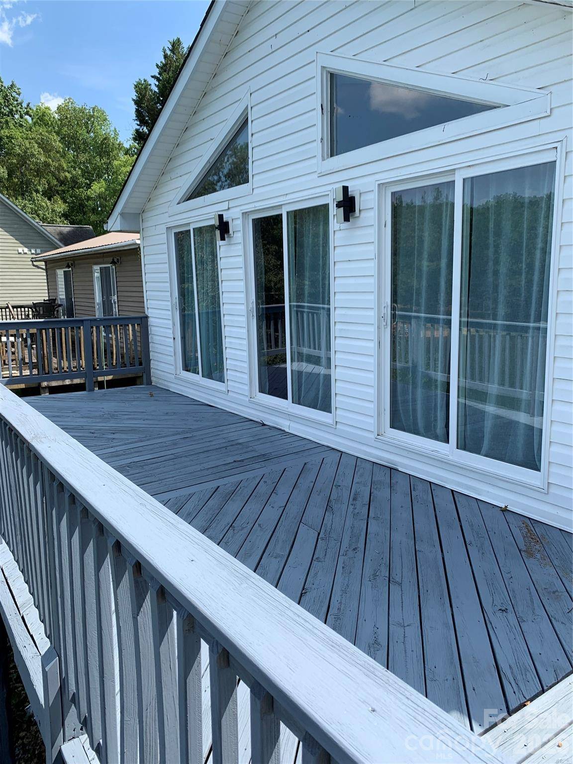 138 Strand RD, New London, NC 28127
