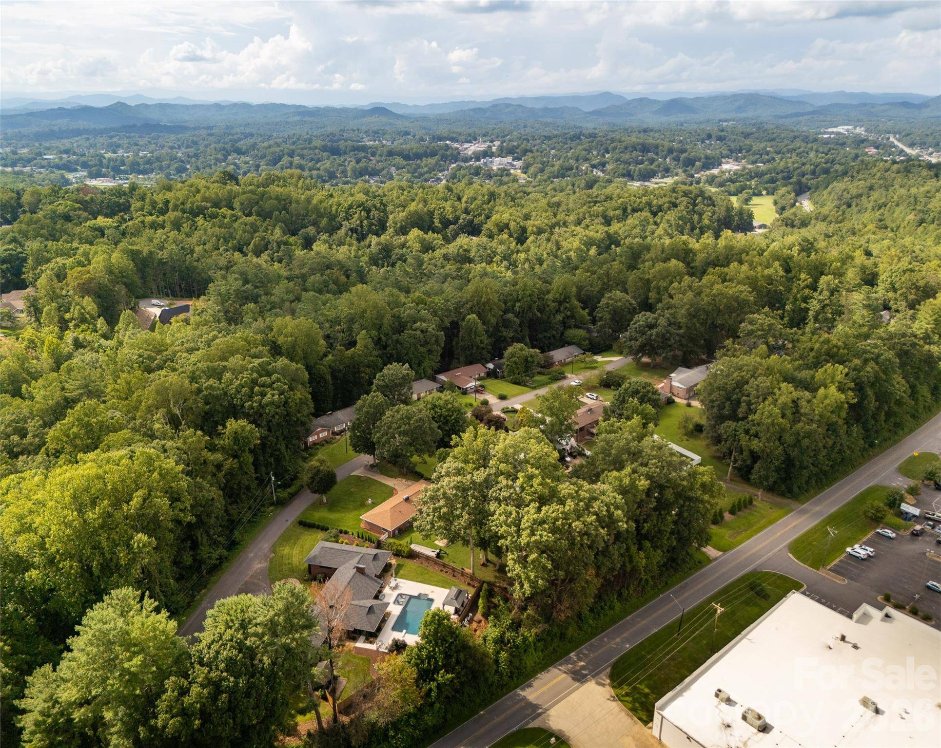 167 Maehill PL SW, Lenoir, NC 28645