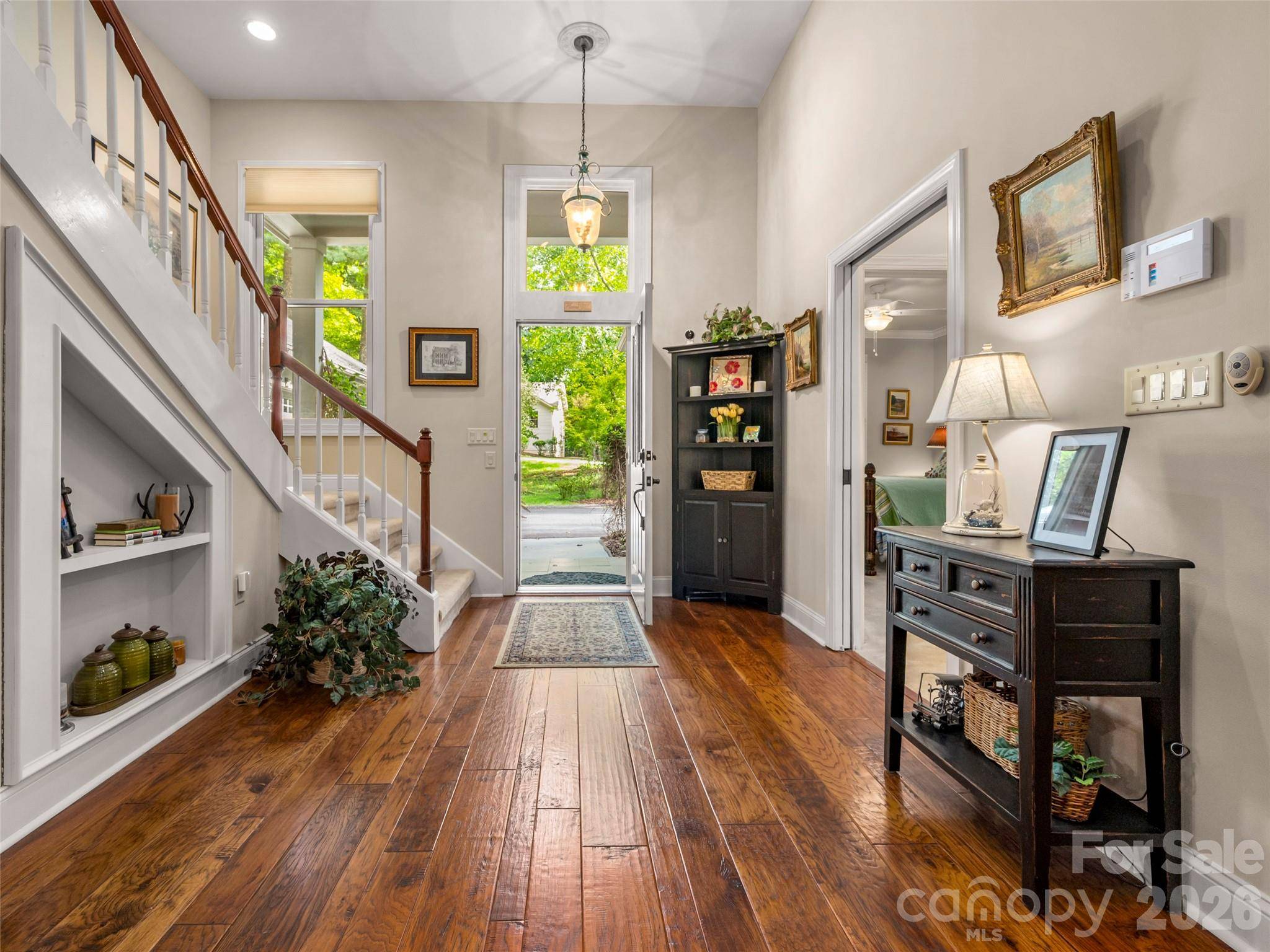 104 Little Cherokee RDG, Hendersonville, NC 28739