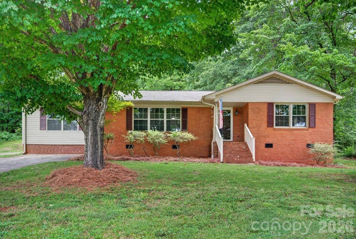 101 N Main ST, Mount Pleasant, NC 28124