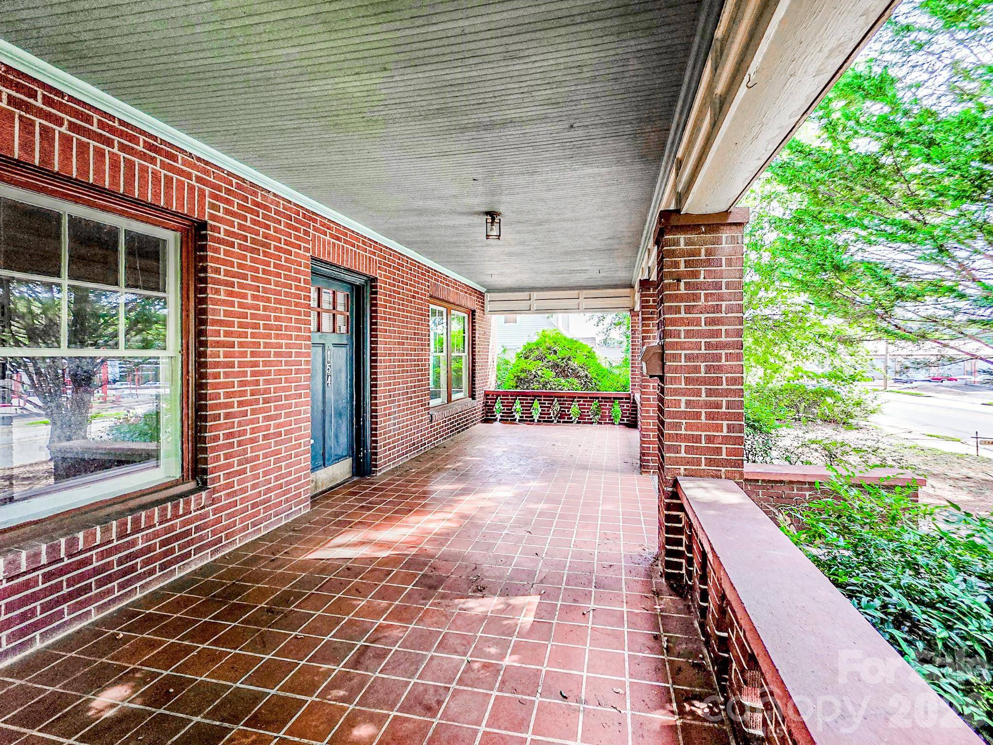 154 S Broadway ST, Forest City, NC 28043