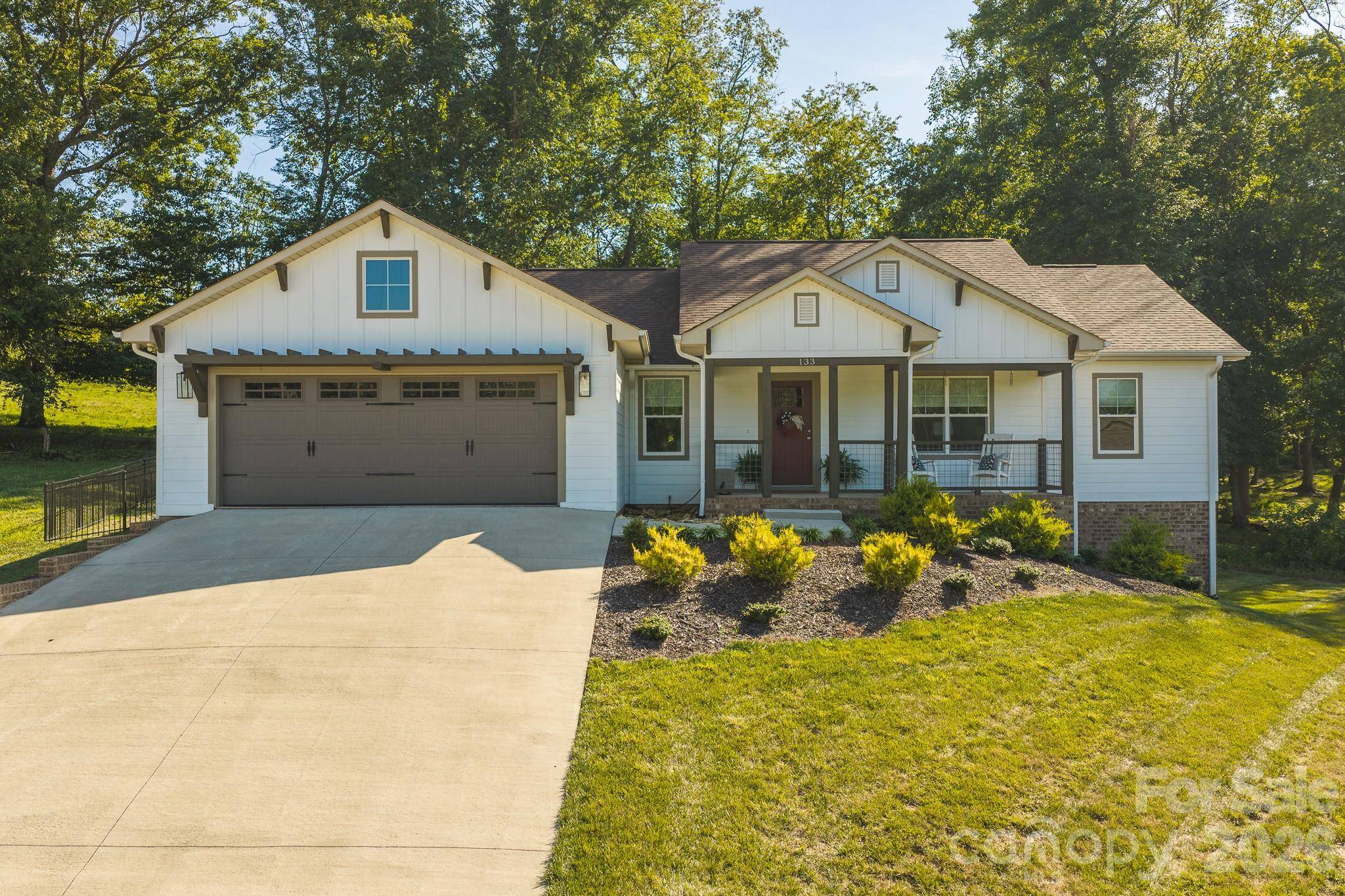 133 Maplewood CT, Hudson, NC 28638