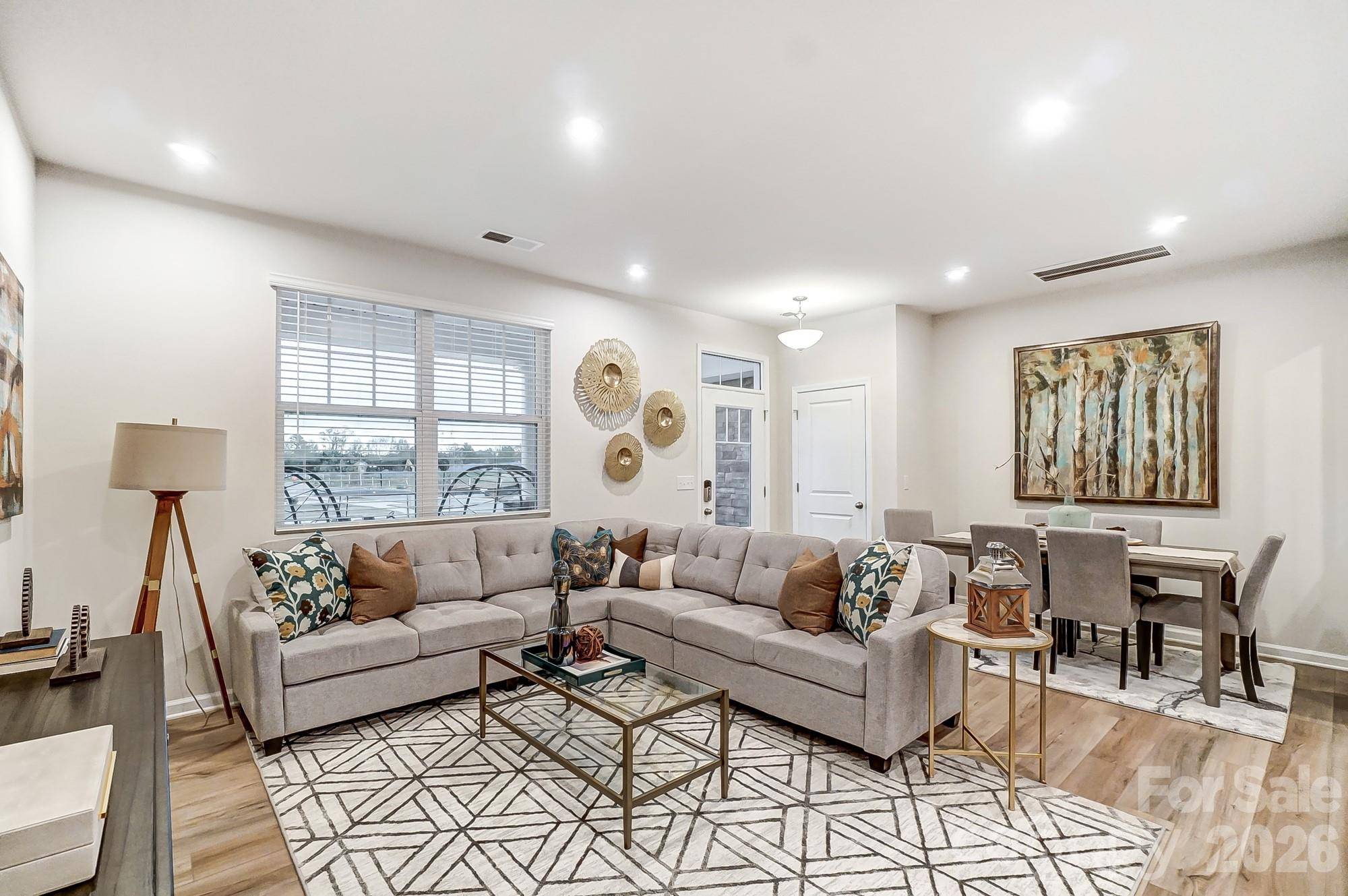 5217 Wyes Oak LN, Charlotte, NC 28269