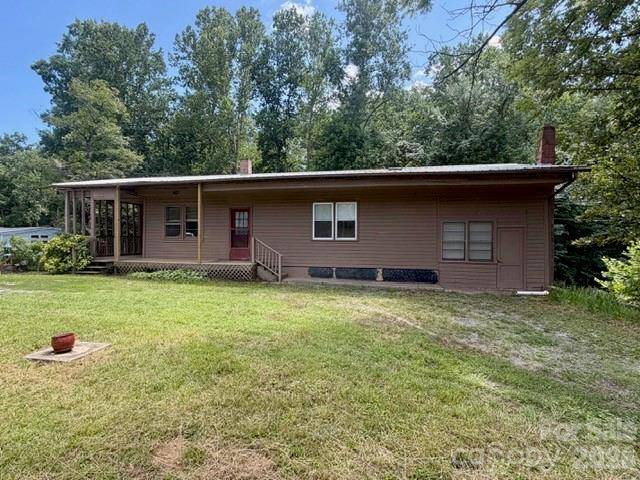 584 Groves RD, Union Mills, NC 28167