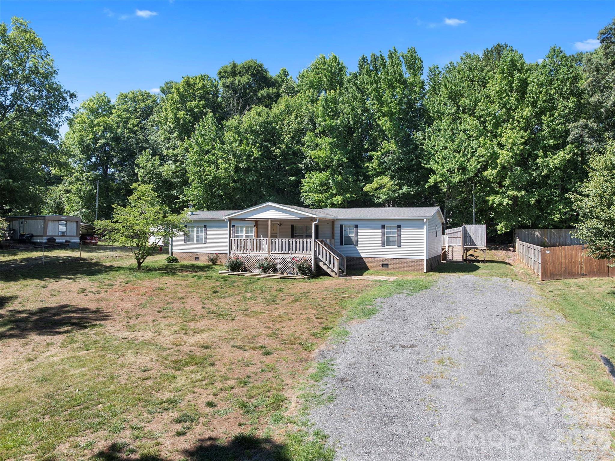 199 Sable LN, Thomasville, NC 27360