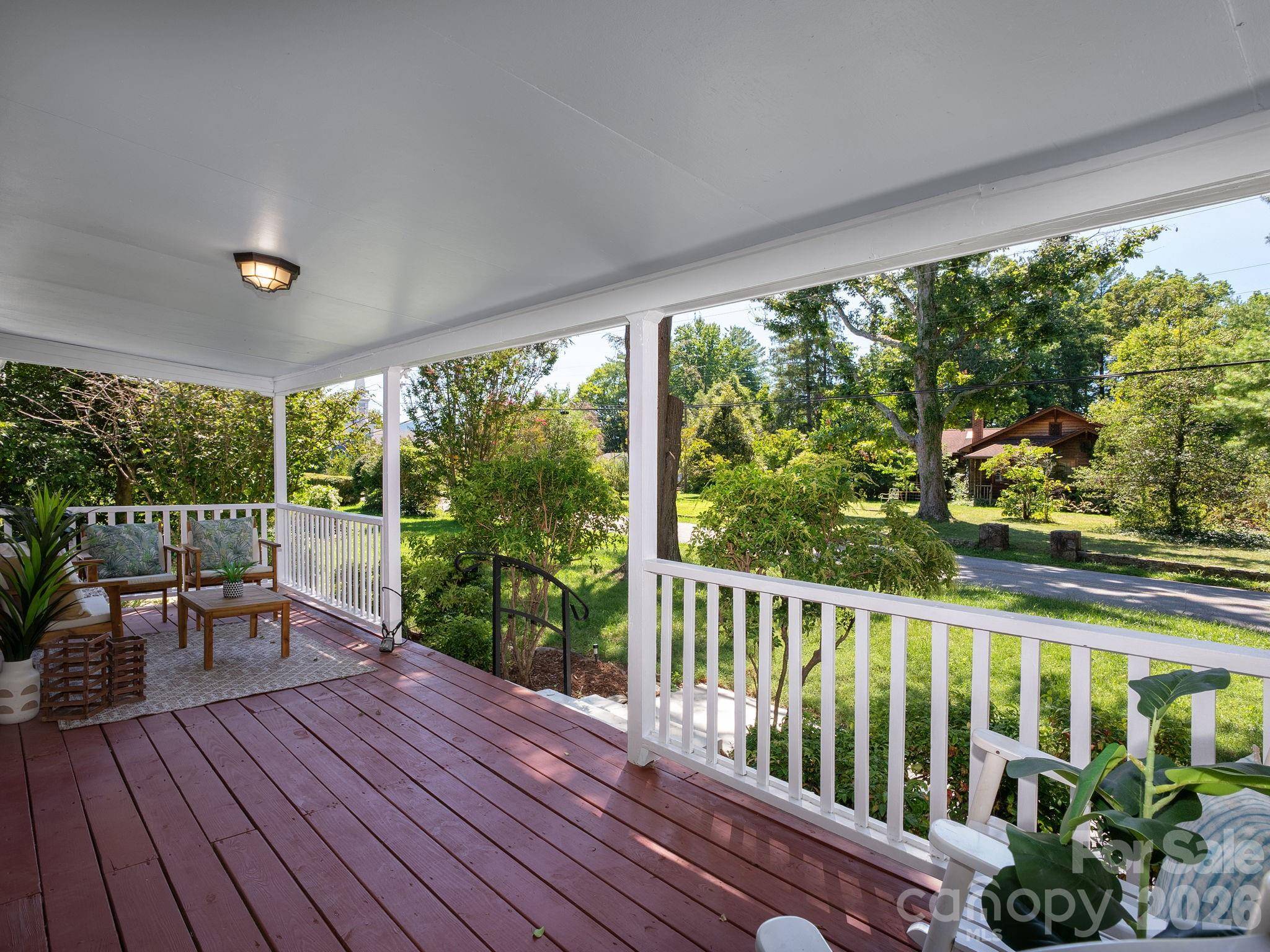 304 Old Haw Creek RD, Asheville, NC 28805