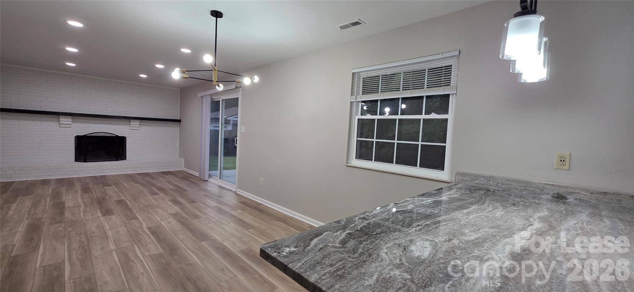 7200 Shadowlake DR, Charlotte, NC 28226