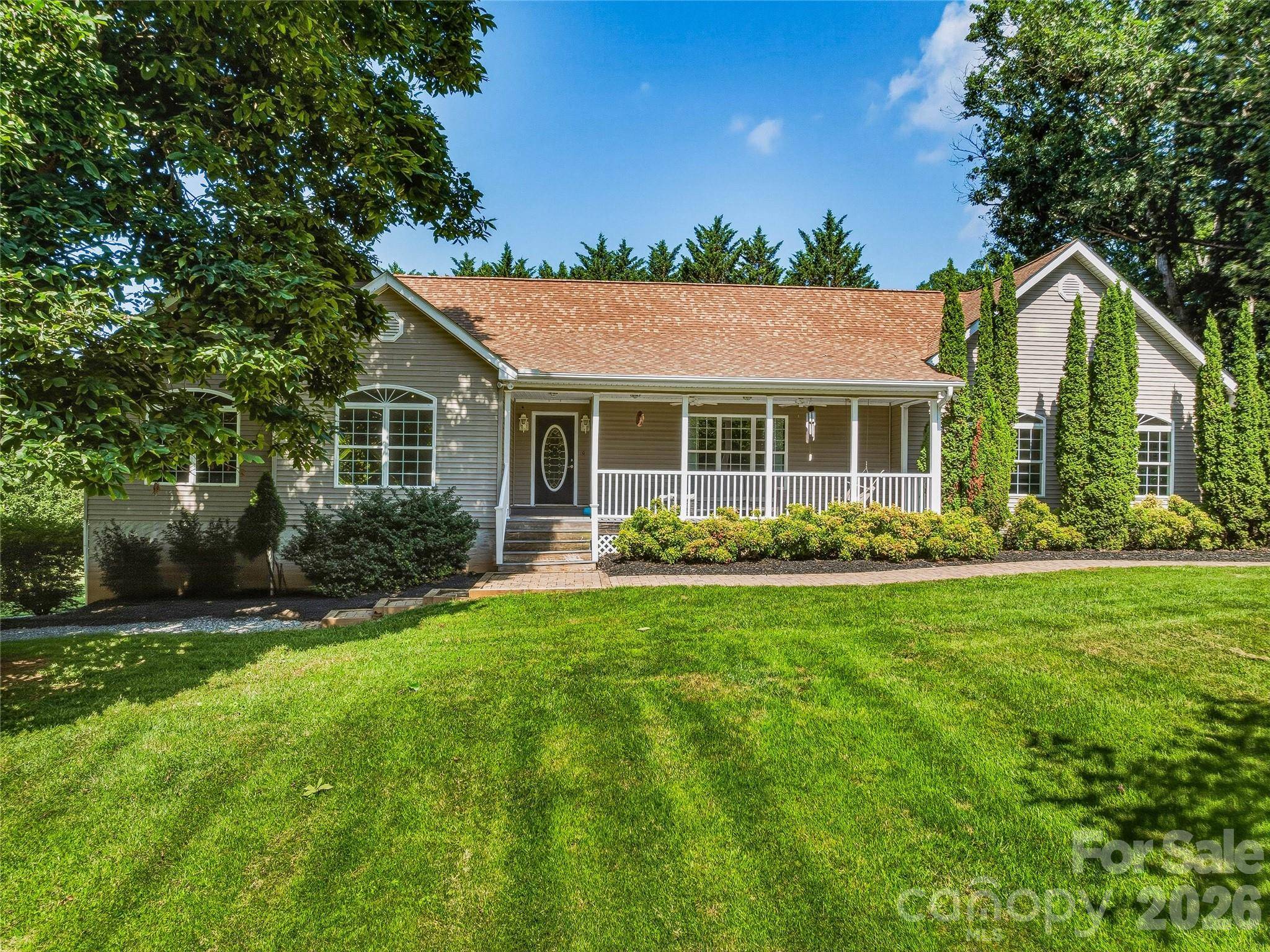 1082 S Main ST, Mars Hill, NC 28754