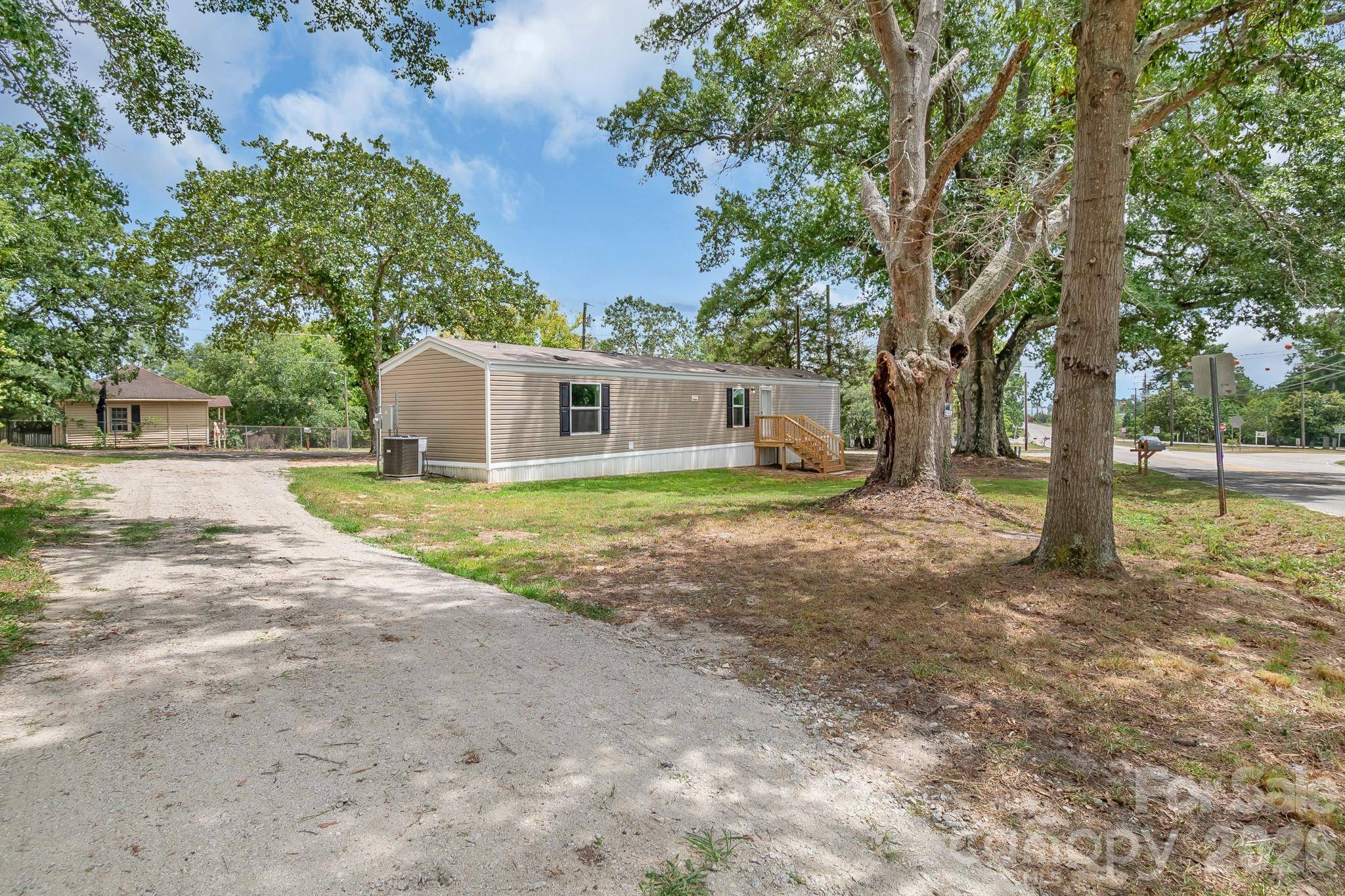 7627 Kershaw Camden HWY, Kershaw, SC 29067