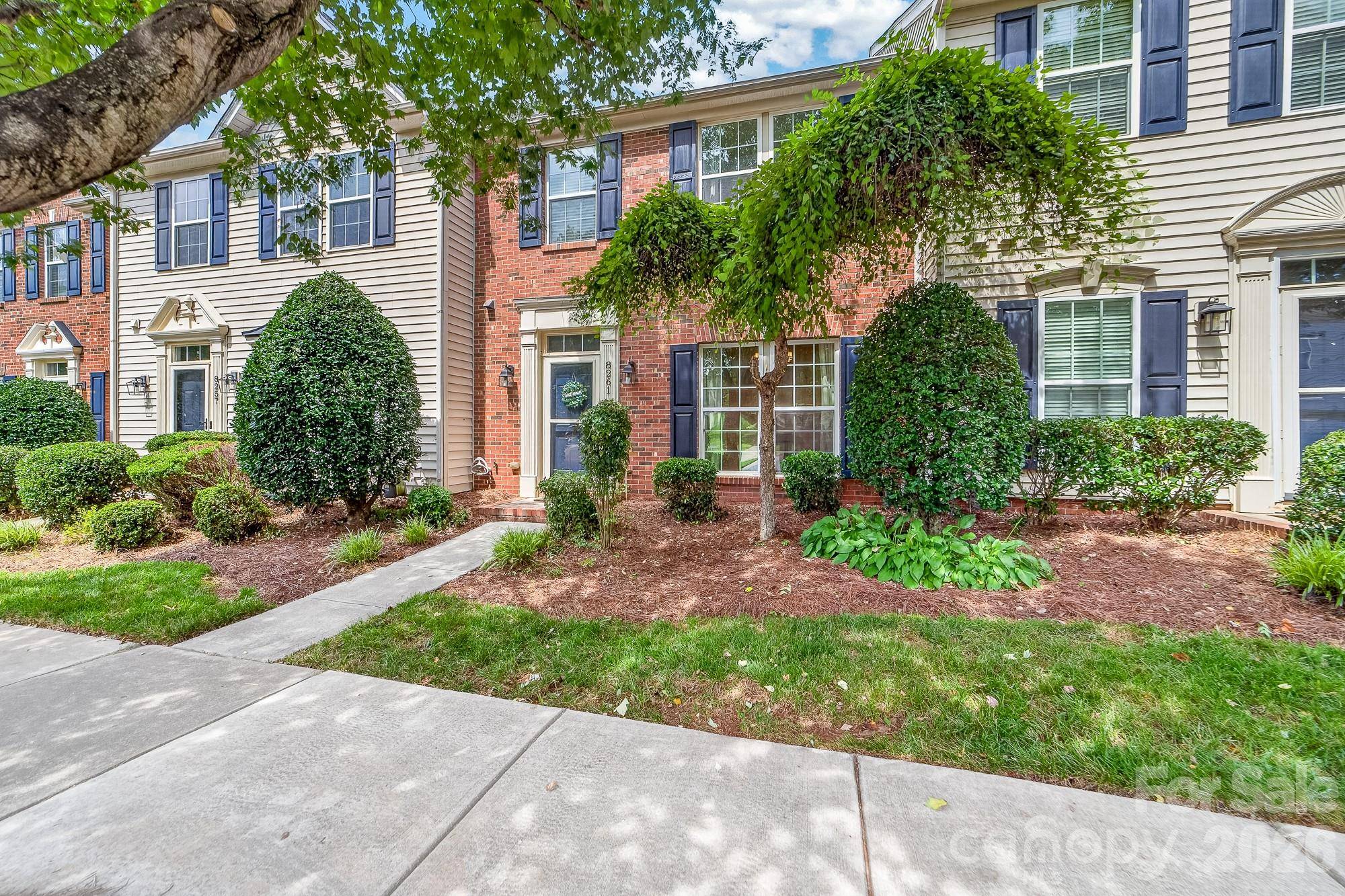 8261 Bridgegate DR, Huntersville, NC 28078