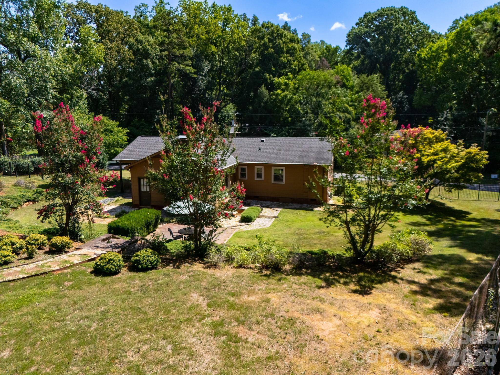 1433 Niagara CIR, Charlotte, NC 28214